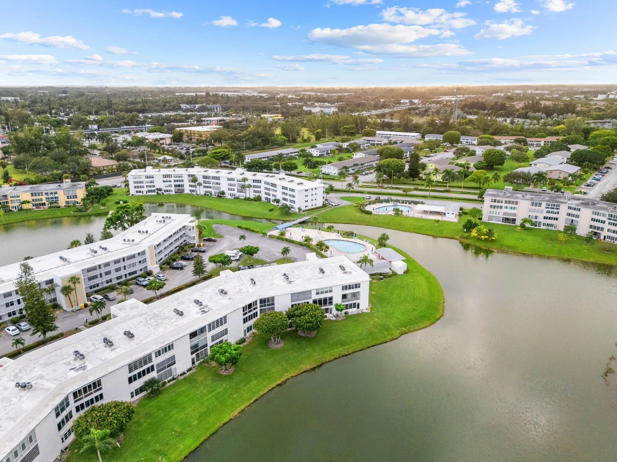 Property Slideshow image 29 of 34 | 202 wellington a, West Palm Beach, FL, 33417