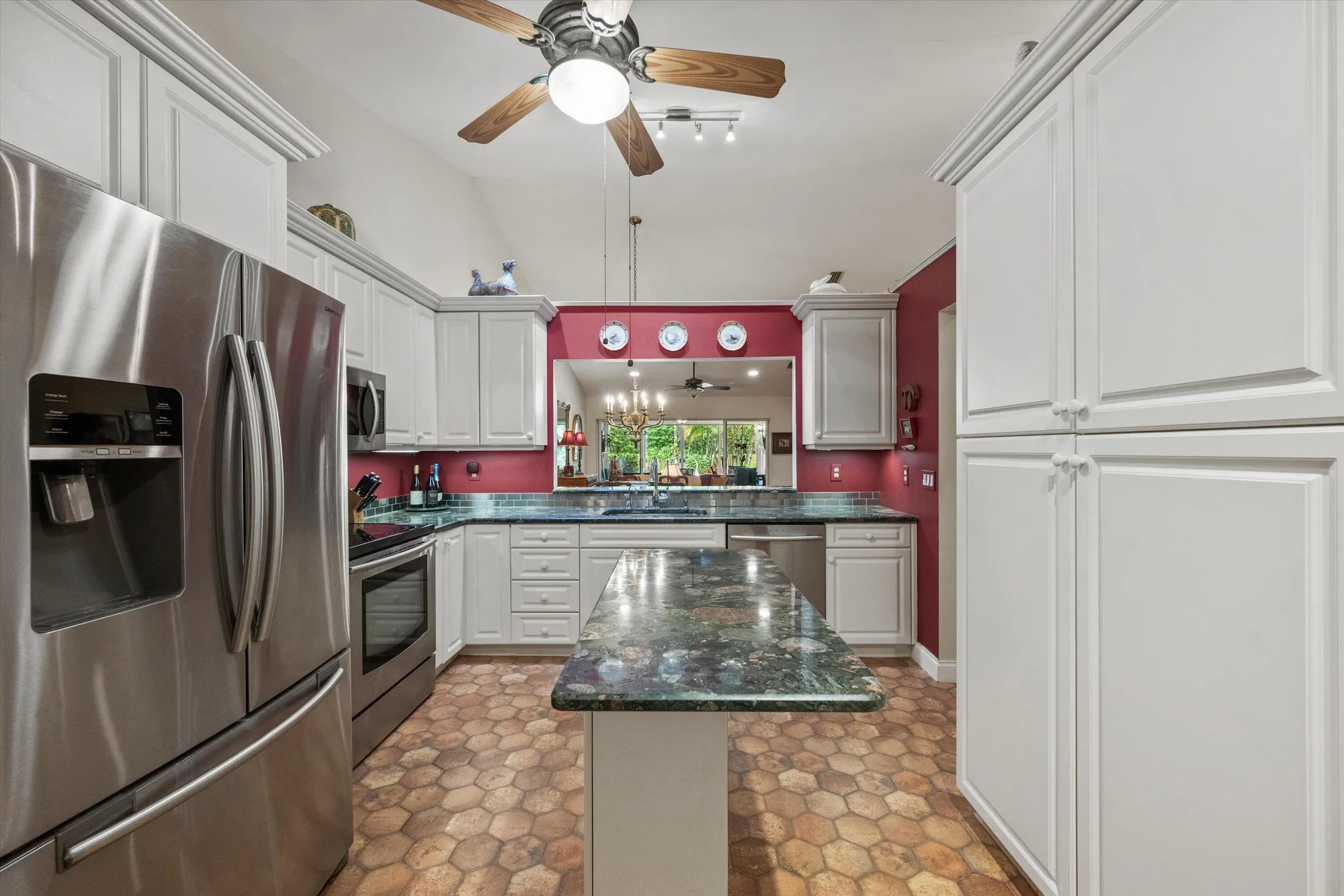 Property Slideshow image 13 of 30 | 7943 lake sands dr, Delray Beach, FL, 33446