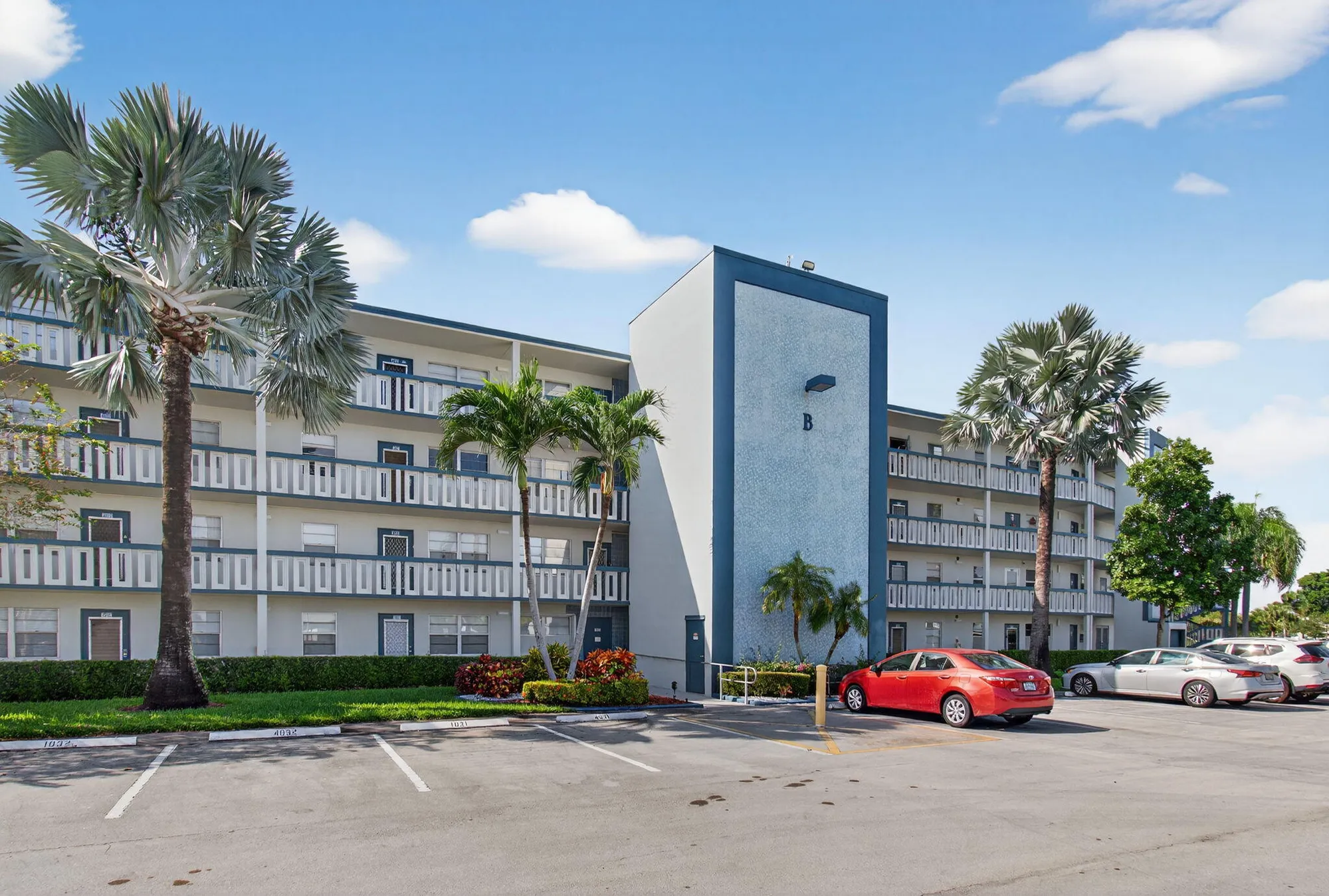 Property Slideshow image 11 of 90 | 4030 lincoln b, Boca Raton, FL, 33434