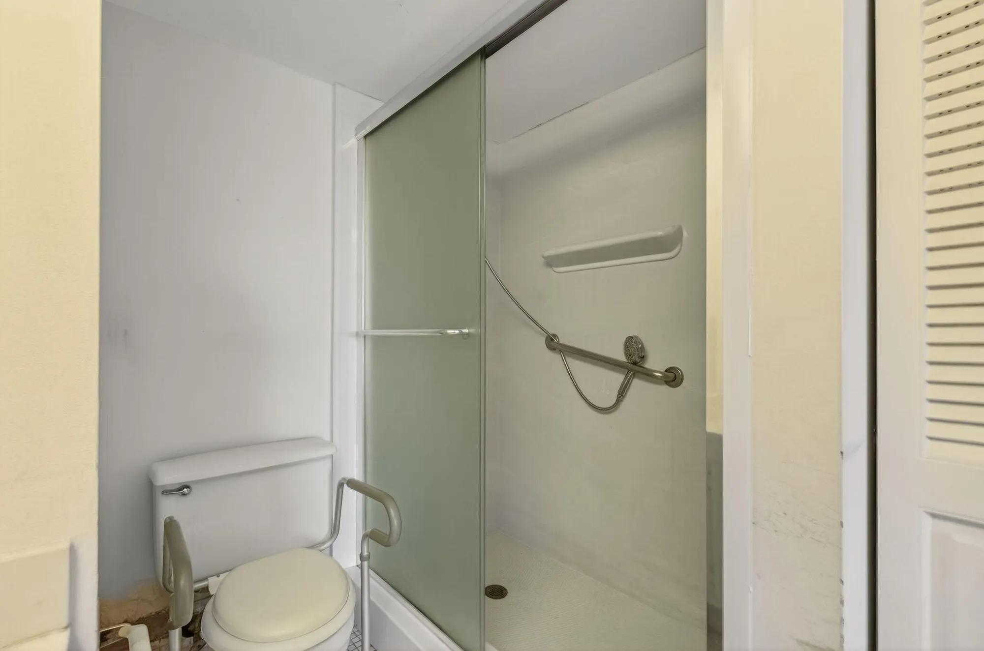 Property Slideshow image 33 of 90 | 4030 lincoln b, Boca Raton, FL, 33434