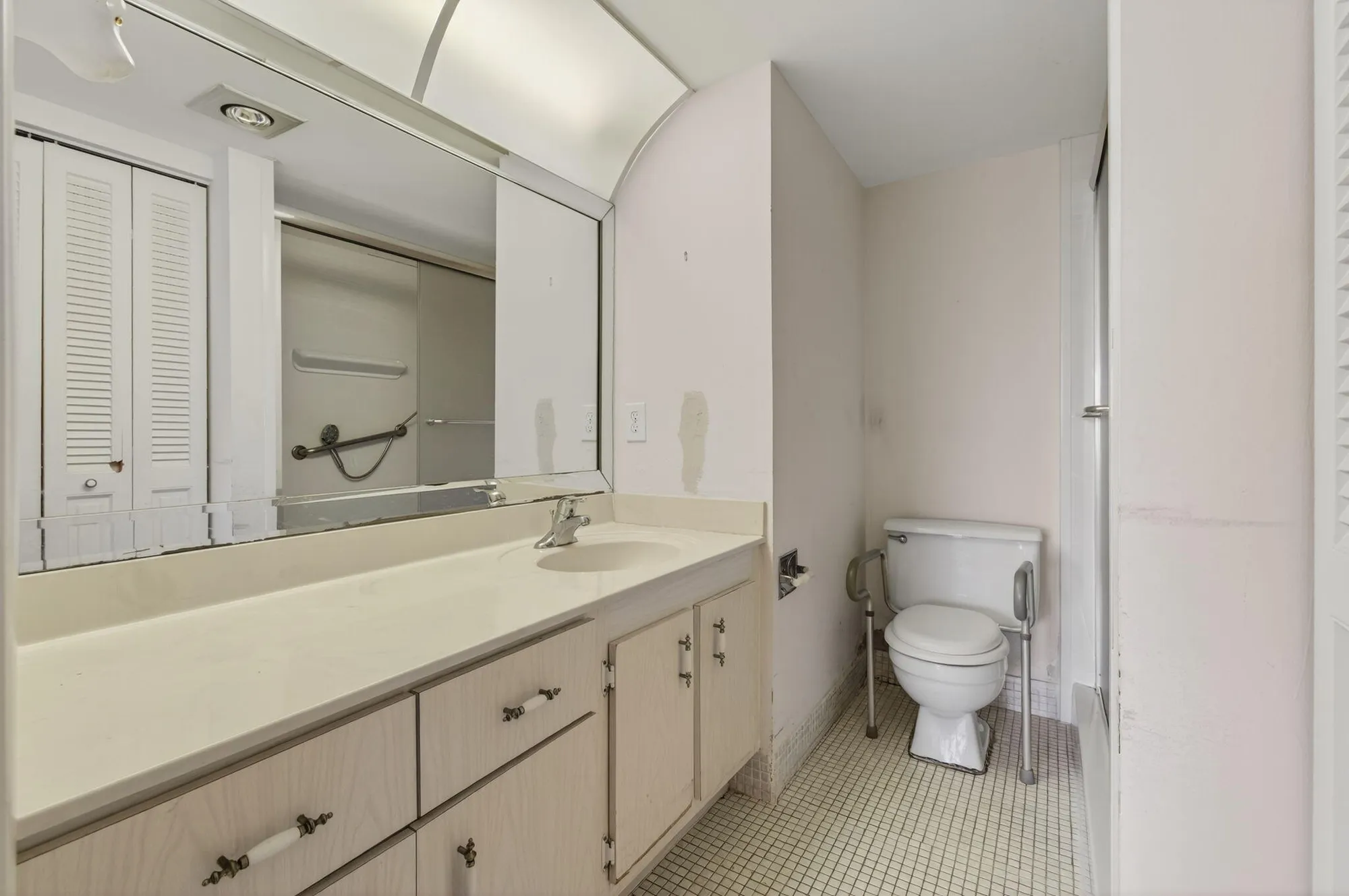 Property Slideshow image 32 of 90 | 4030 lincoln b, Boca Raton, FL, 33434