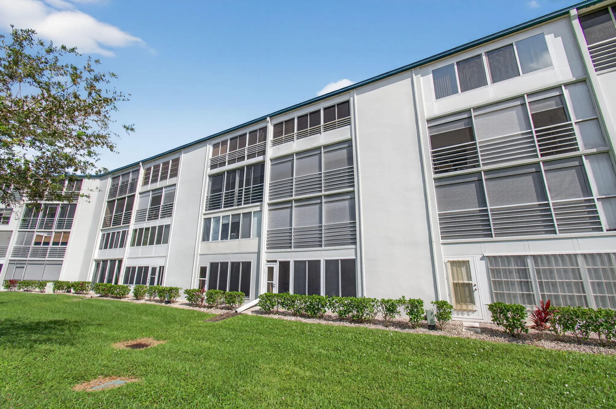 Property Slideshow image 47 of 90 | 4030 lincoln b, Boca Raton, FL, 33434