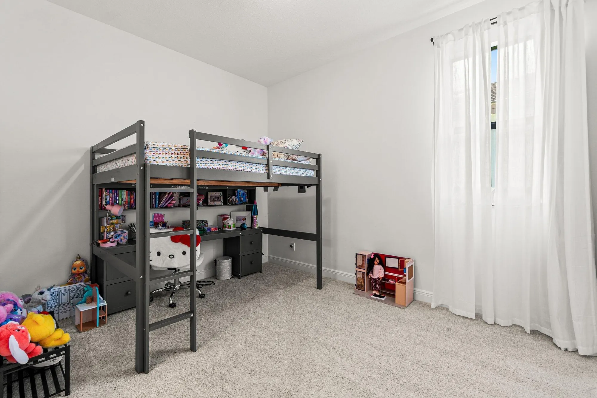 Property Slideshow image 15 of 65 | 11344 sw pietra way, Port Saint Lucie, FL, 34987