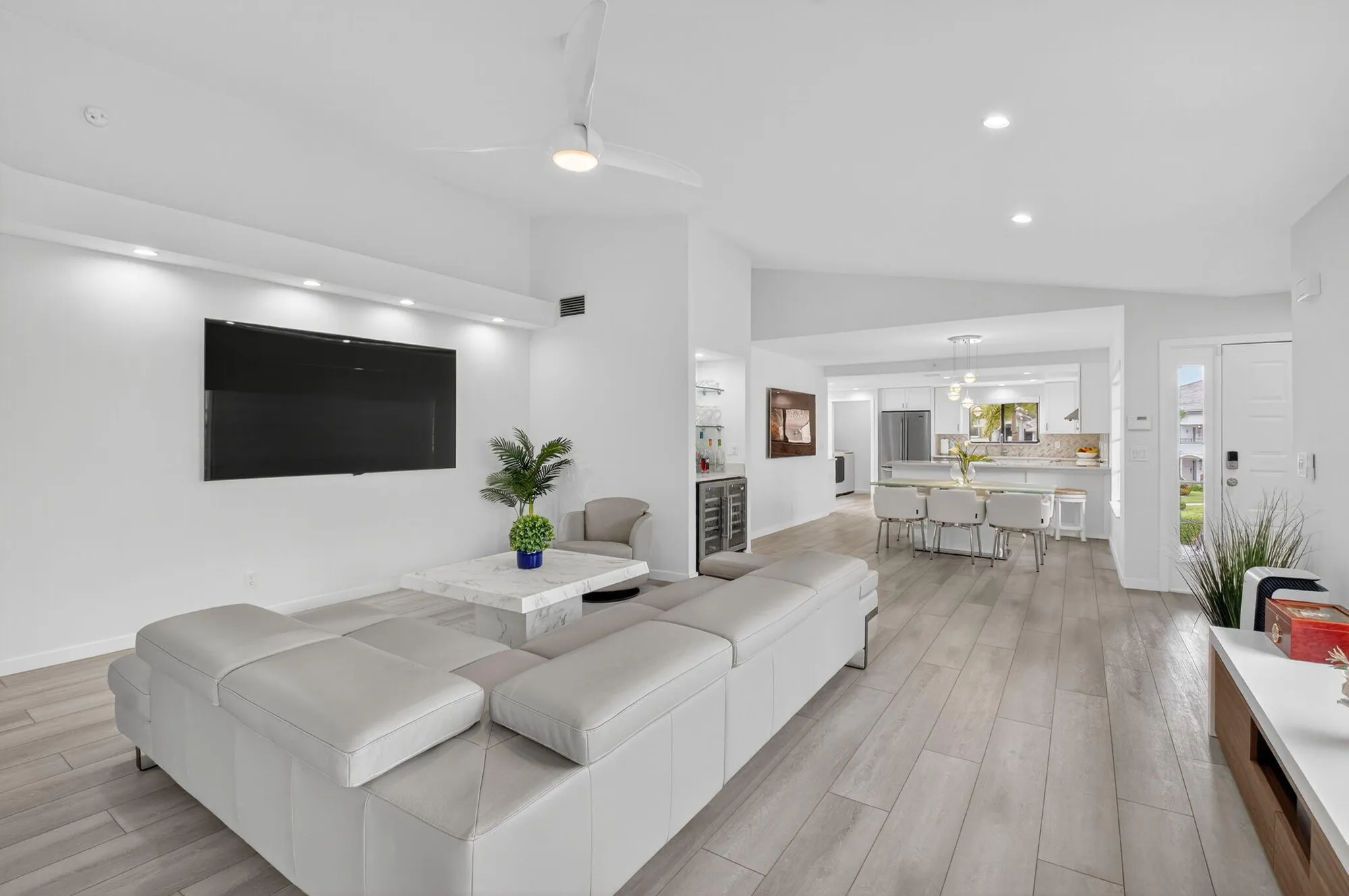 Property Slideshow image 18 of 110 | 15710 loch maree ln apt 5703, Delray Beach, FL, 33446