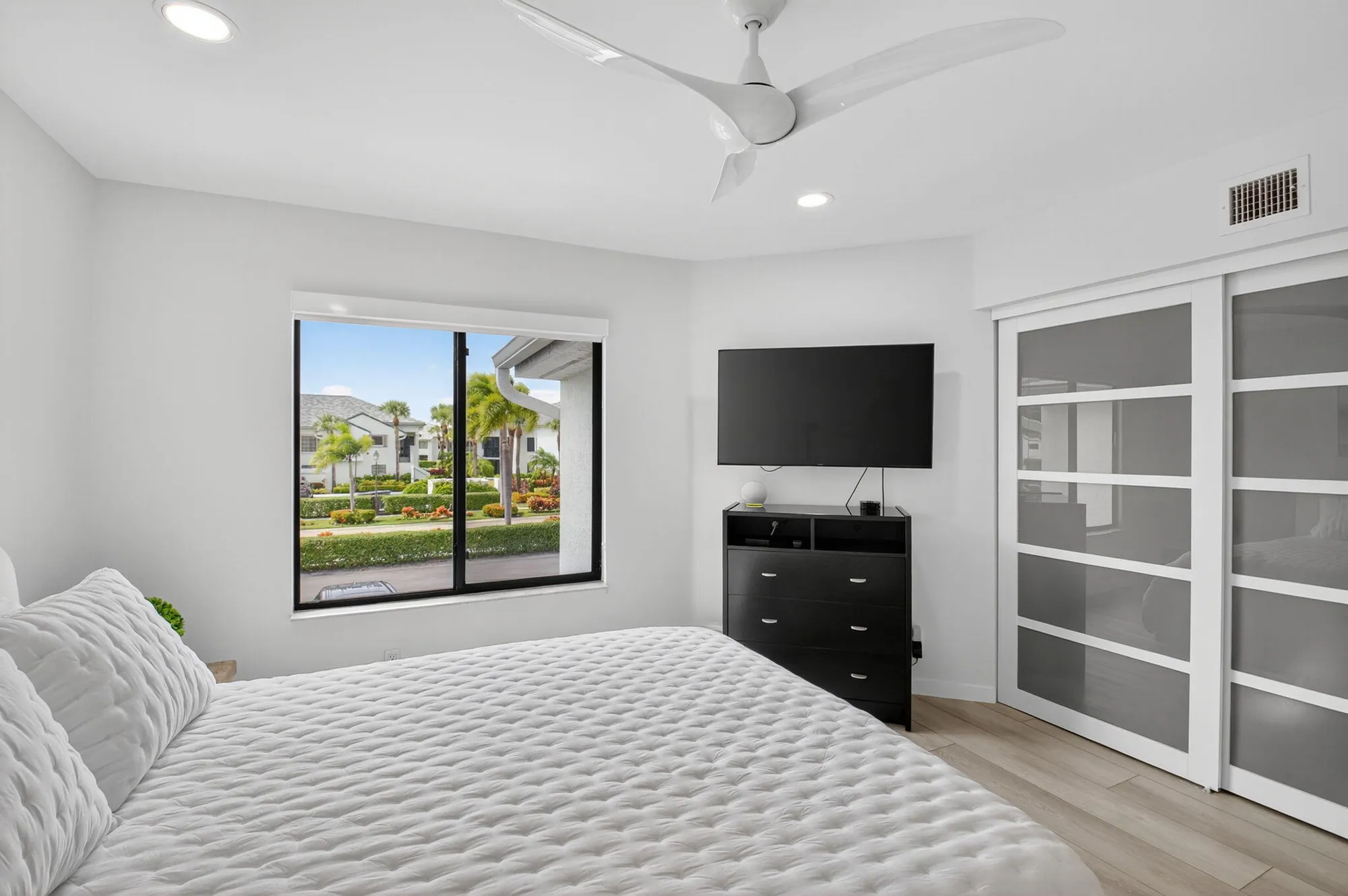 Property Slideshow image 32 of 110 | 15710 loch maree ln apt 5703, Delray Beach, FL, 33446