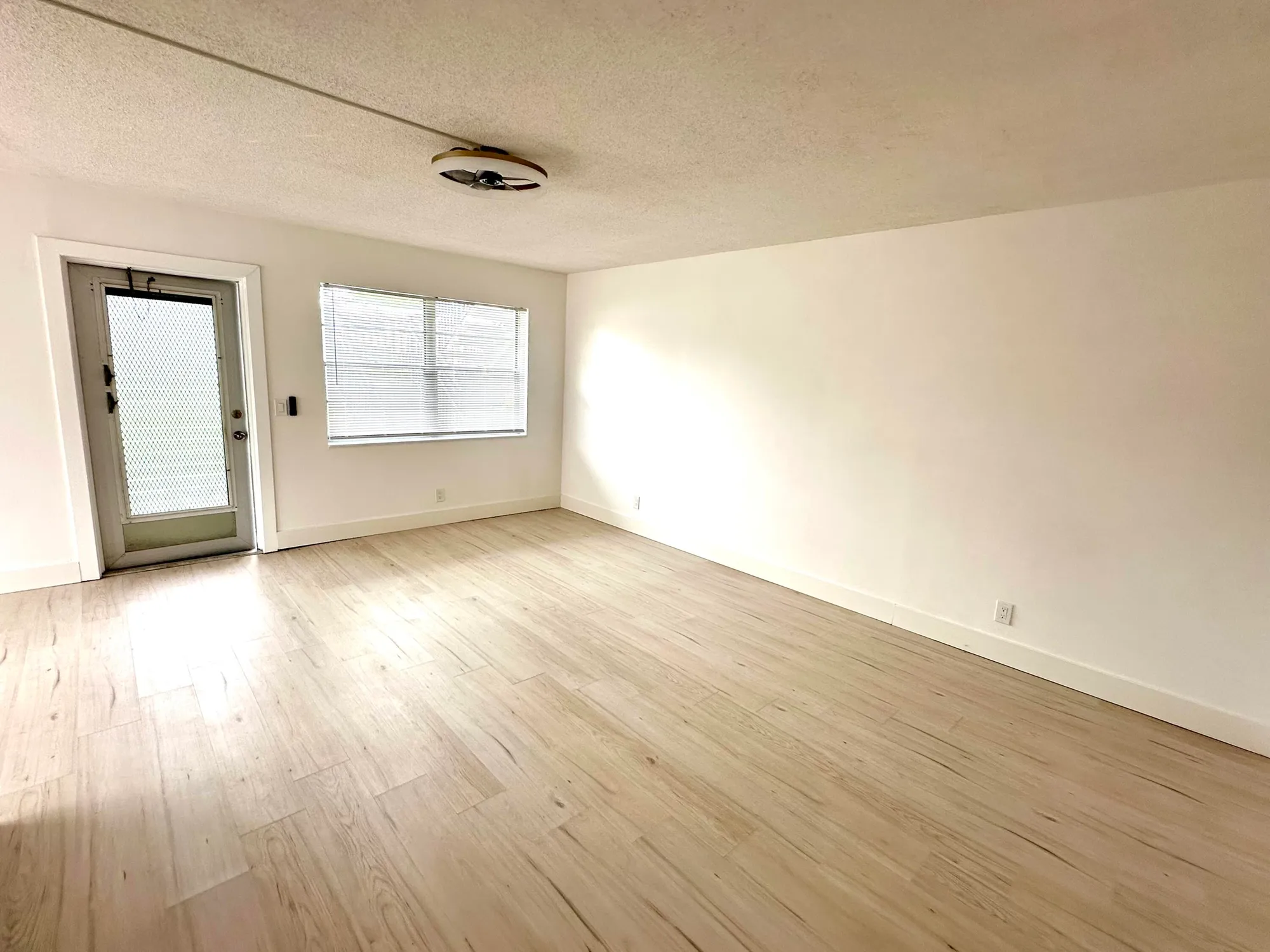 Property Slideshow image 12 of 29 | 121 sheffield f, West Palm Beach, FL, 33417