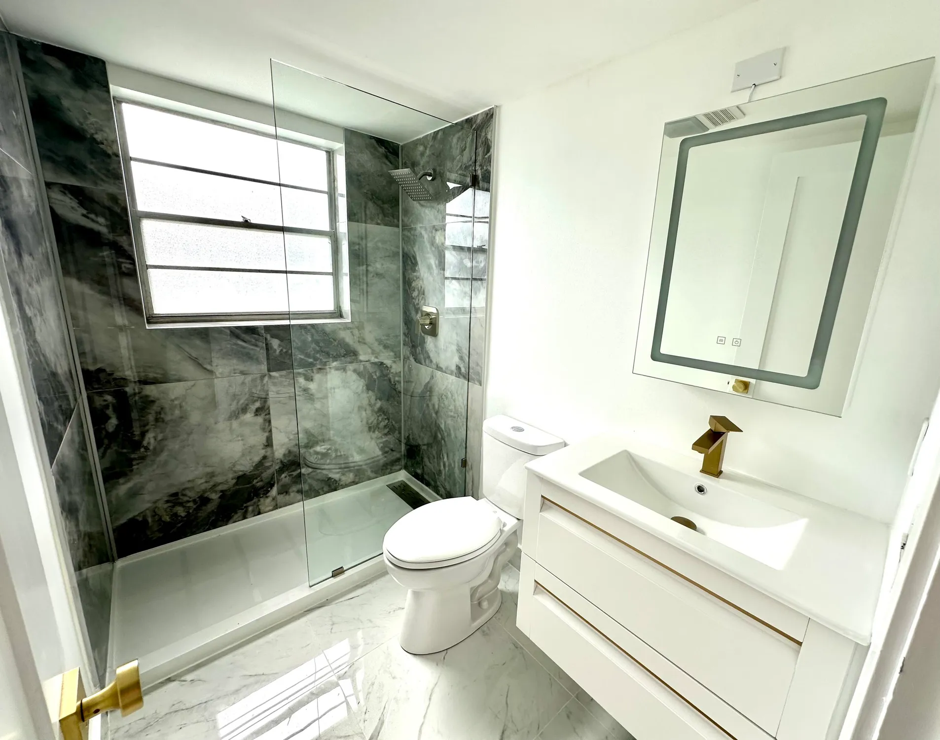 Property Slideshow image 6 of 29 | 121 sheffield f, West Palm Beach, FL, 33417