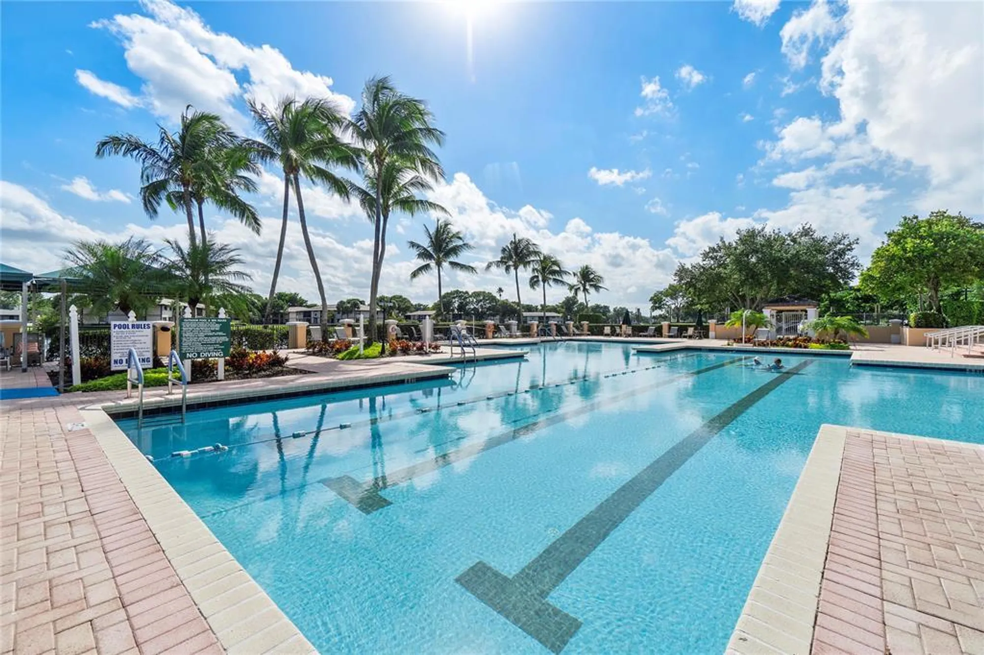 Property Slideshow image 39 of 42 | 7711 ashmont cir # 215, Tamarac, FL, 33321