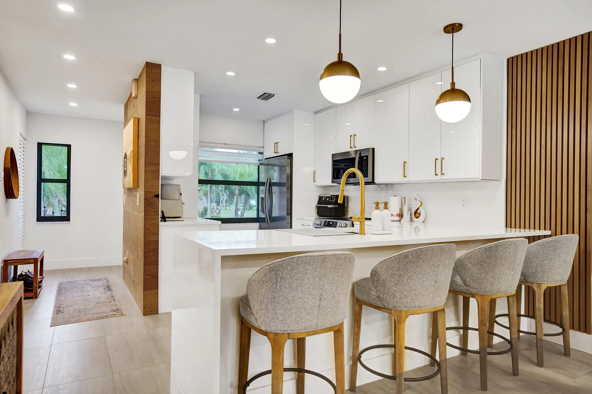 Property Slideshow image 1 of 43 | 9293 vista del lago apt 15f, Boca Raton, FL, 33428