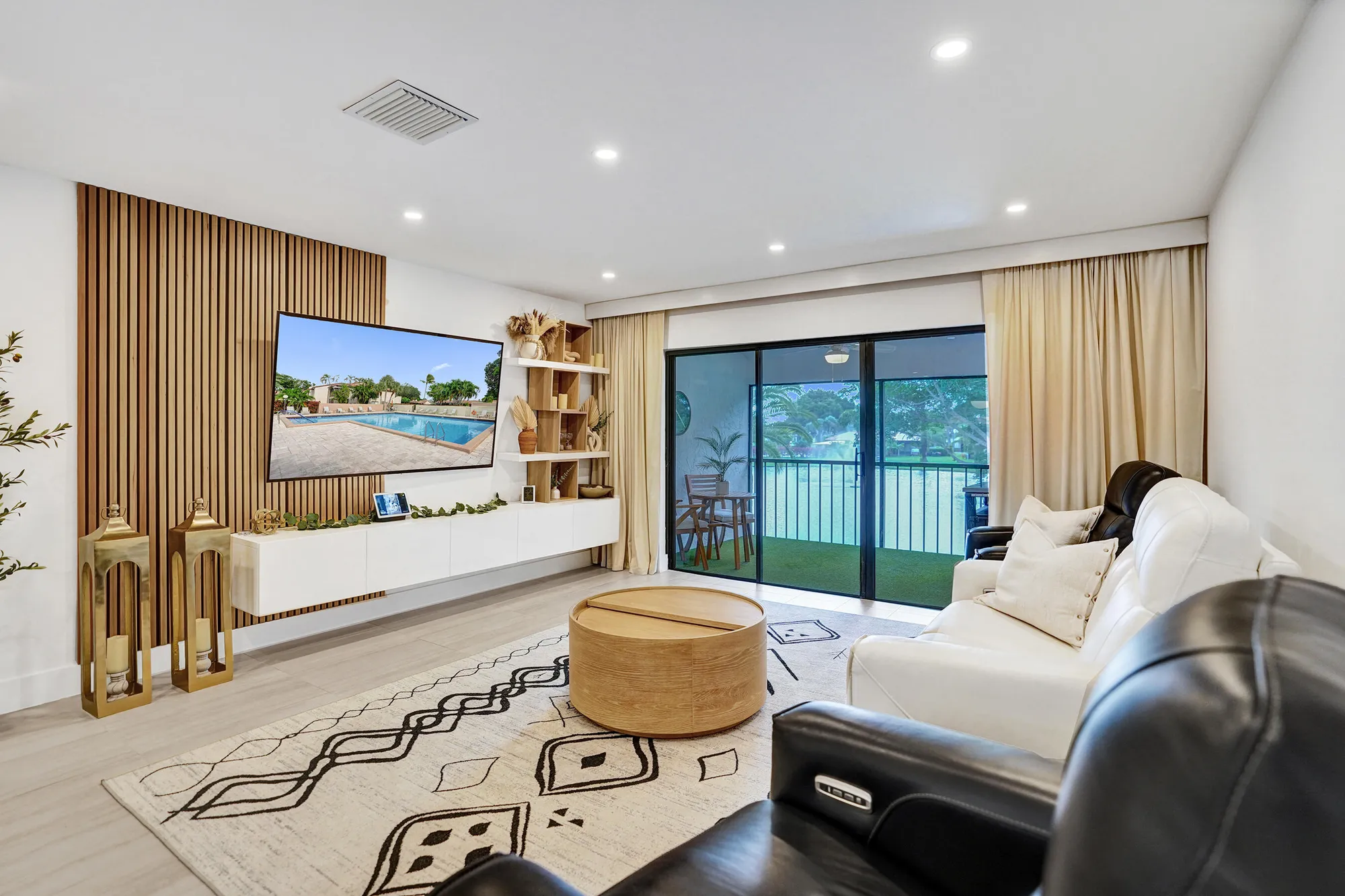 Property Slideshow image 9 of 43 | 9293 vista del lago apt 15f, Boca Raton, FL, 33428