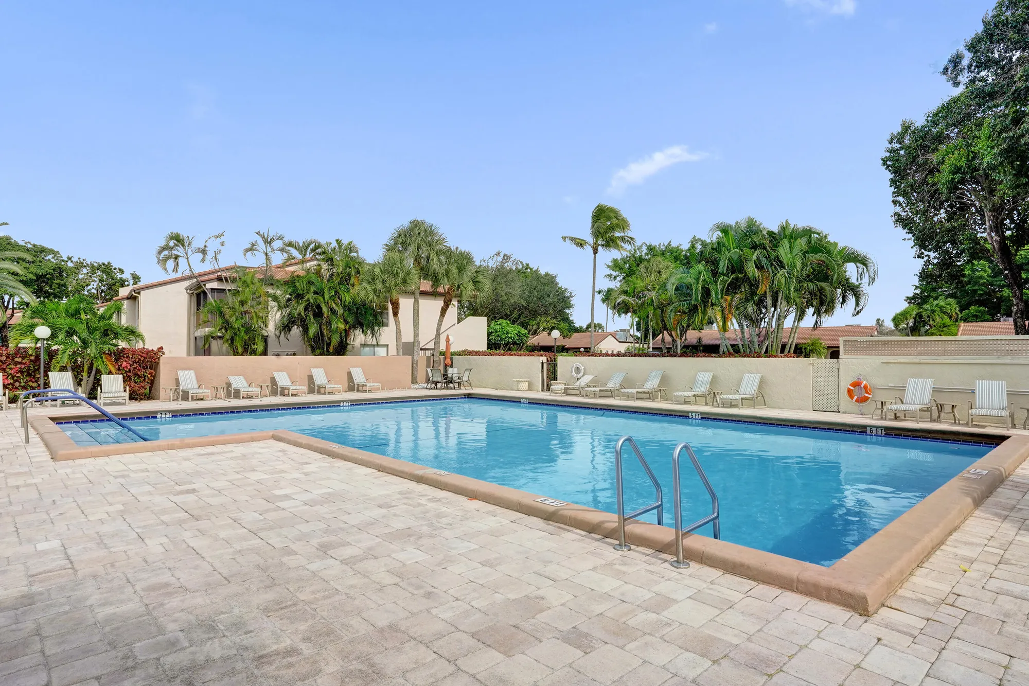 Property Slideshow image 33 of 43 | 9293 vista del lago apt 15f, Boca Raton, FL, 33428