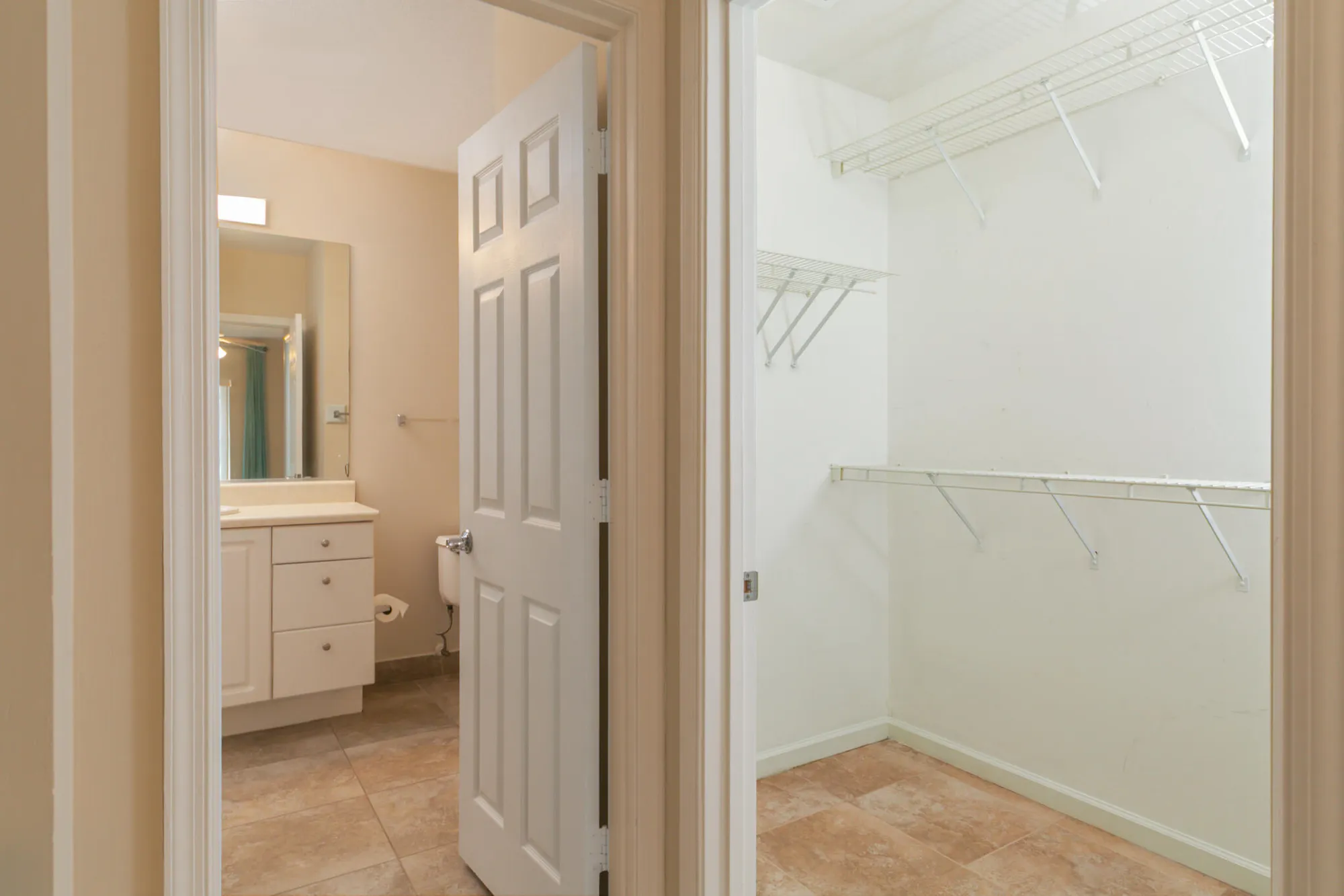 Property Slideshow image 11 of 24 | 5015 fairways cir apt 107, Vero Beach, FL, 32967