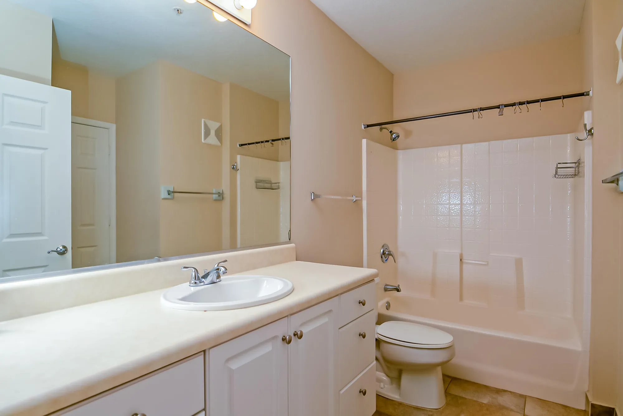 Property Slideshow image 12 of 24 | 5015 fairways cir apt 107, Vero Beach, FL, 32967
