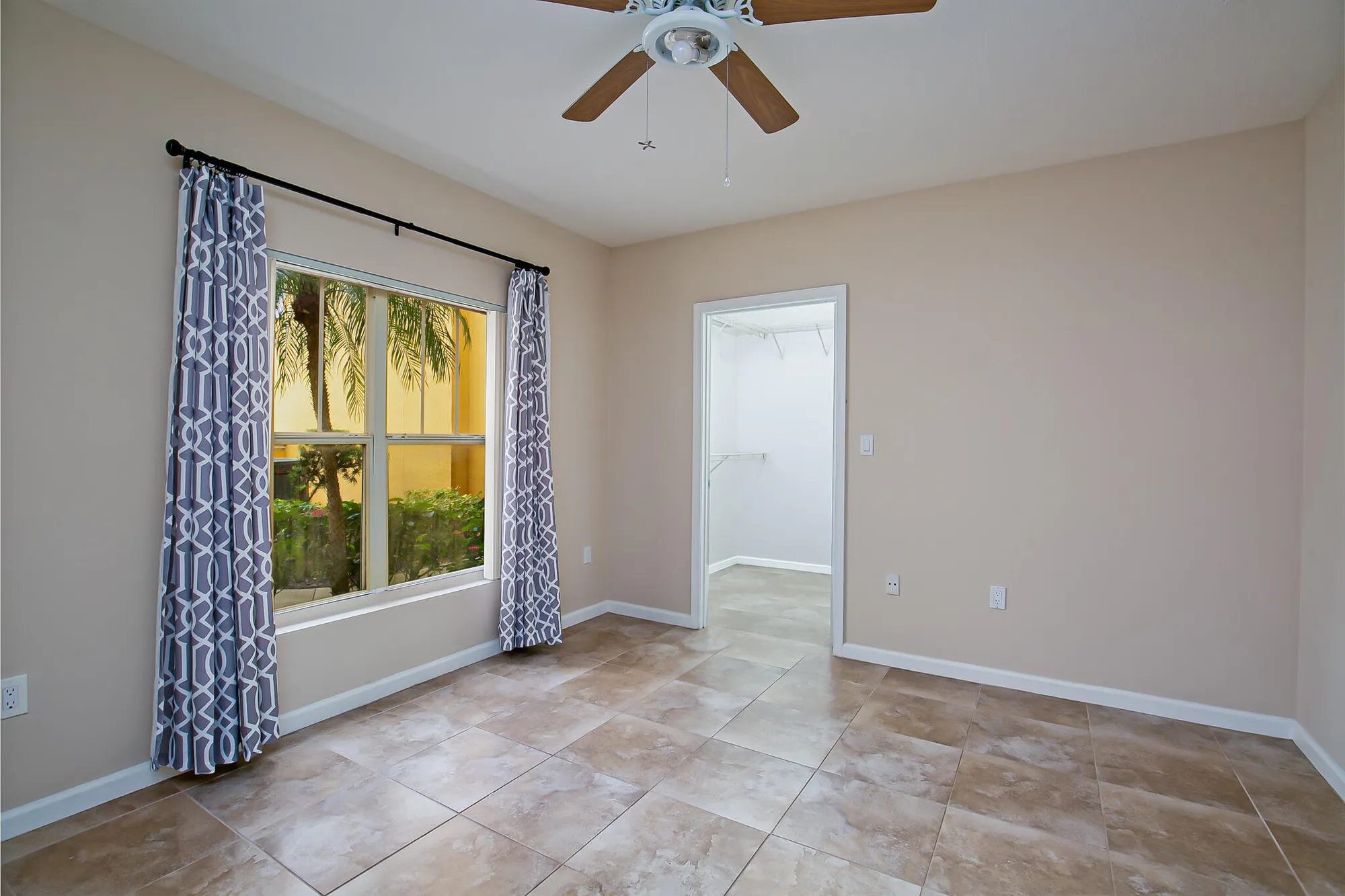 Property Slideshow image 18 of 24 | 5015 fairways cir apt 107, Vero Beach, FL, 32967