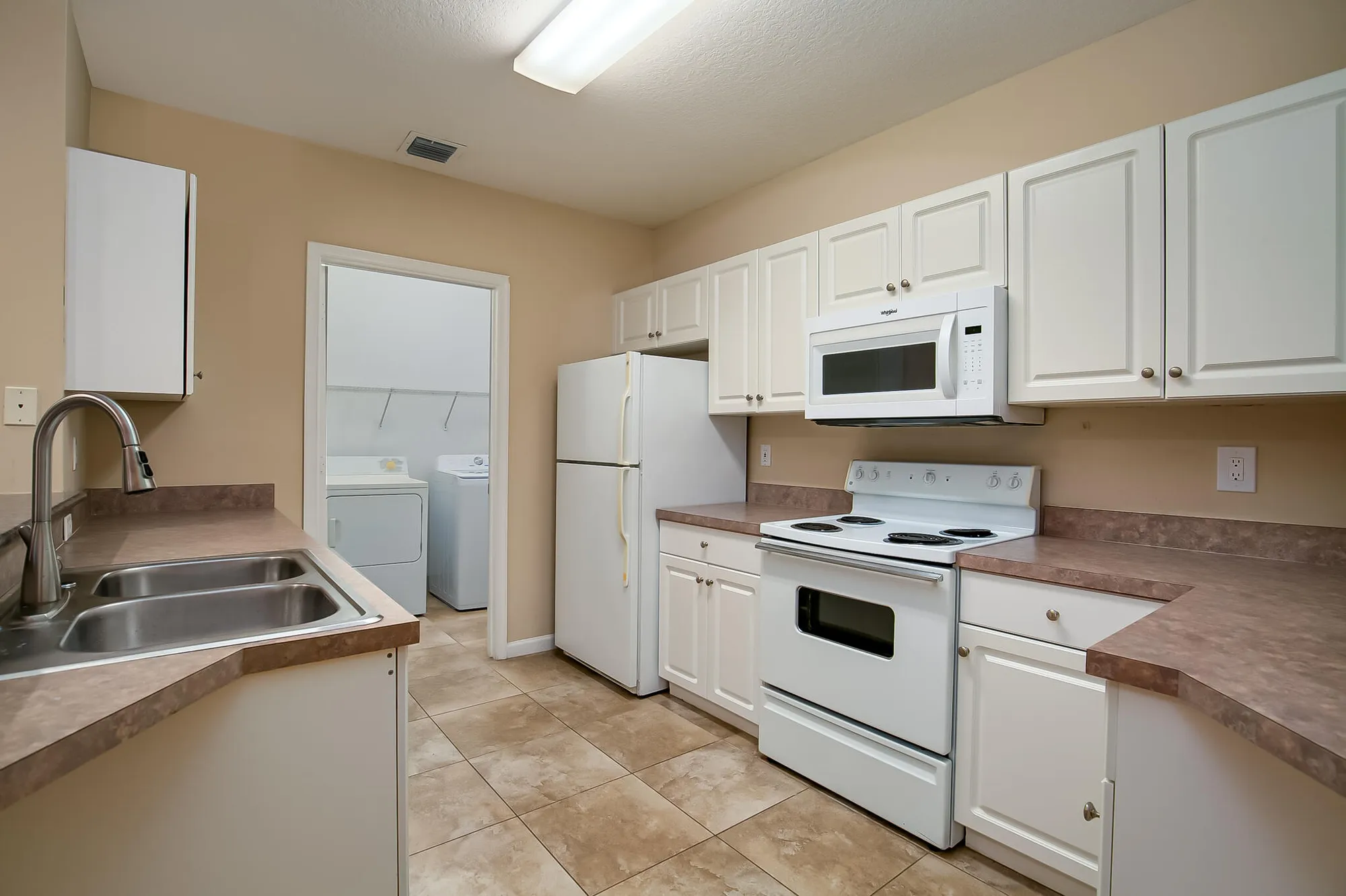 Property Slideshow image 22 of 24 | 5015 fairways cir apt 107, Vero Beach, FL, 32967