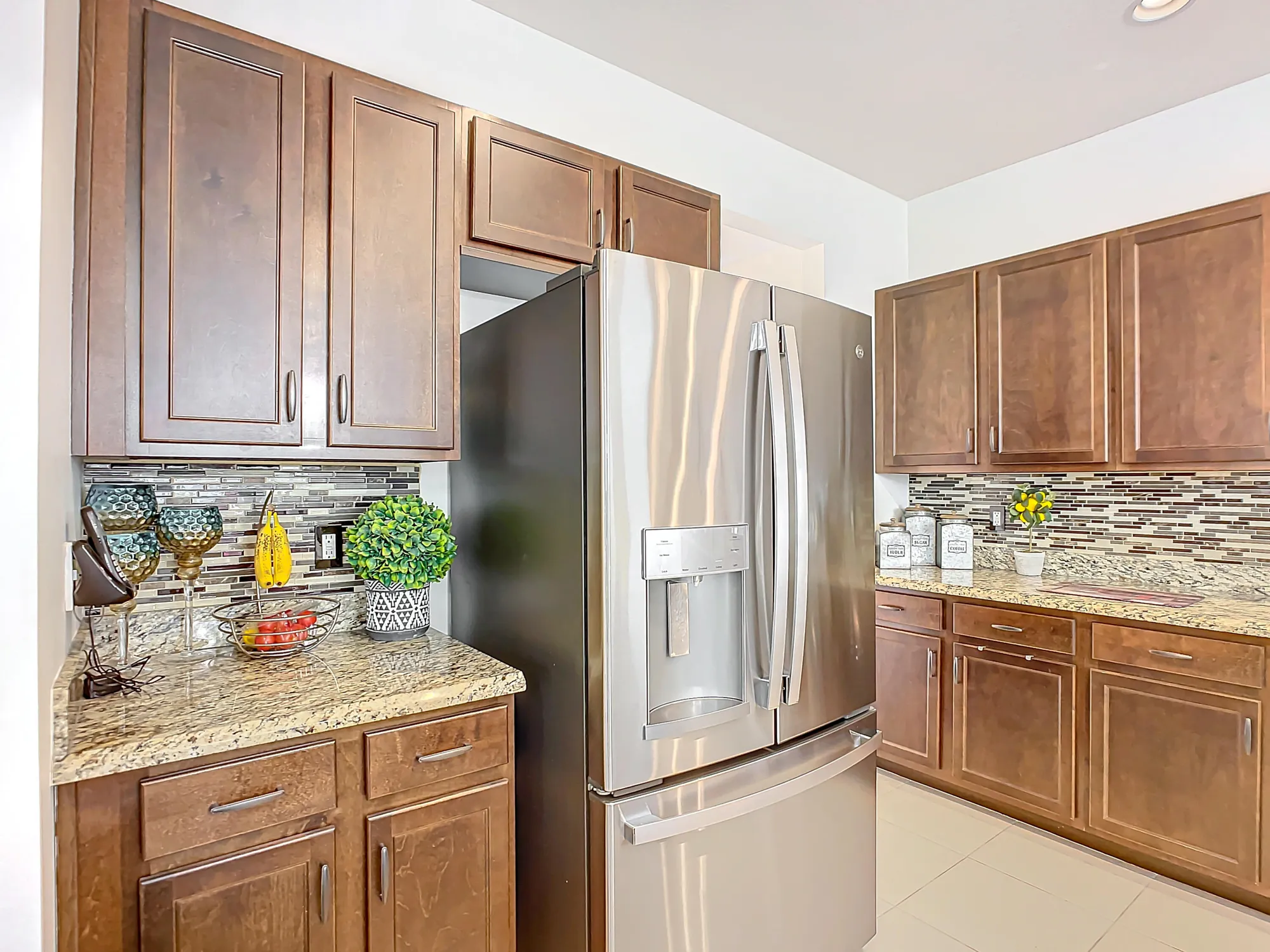 Property Slideshow image 10 of 125 | 11931 sw crestwood cir, Port Saint Lucie, FL, 34987