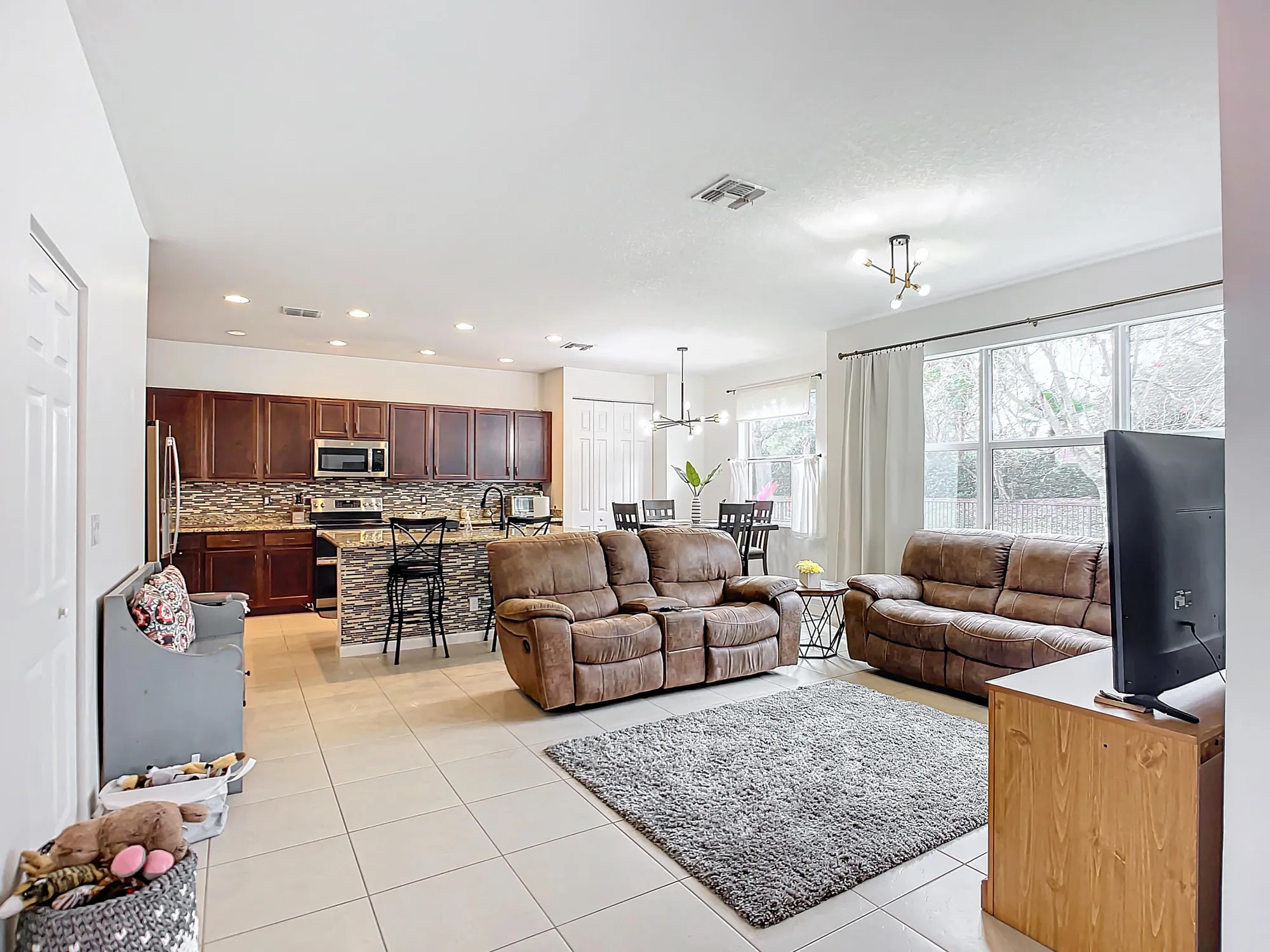 Property Slideshow image 6 of 125 | 11931 sw crestwood cir, Port Saint Lucie, FL, 34987