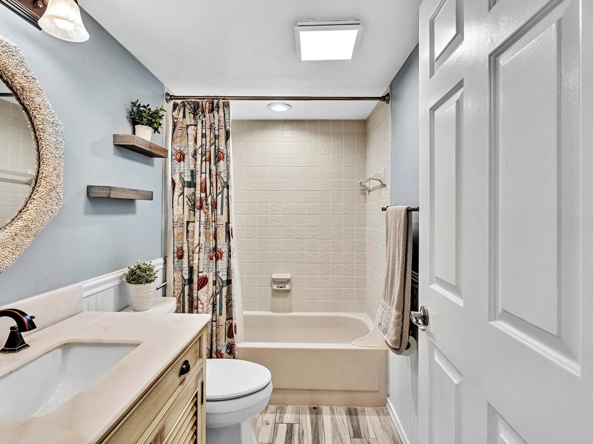 Property Slideshow image 23 of 43 | 11205 aspen glen dr, Boynton Beach, FL, 33437