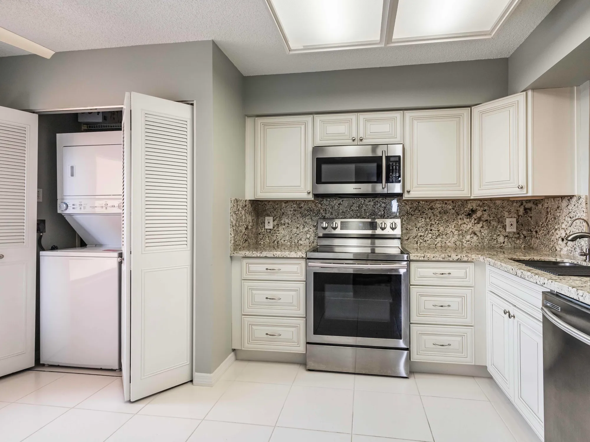 Property Slideshow image 10 of 51 | 14527 bonaire blvd 510, Delray Beach, FL, 33446