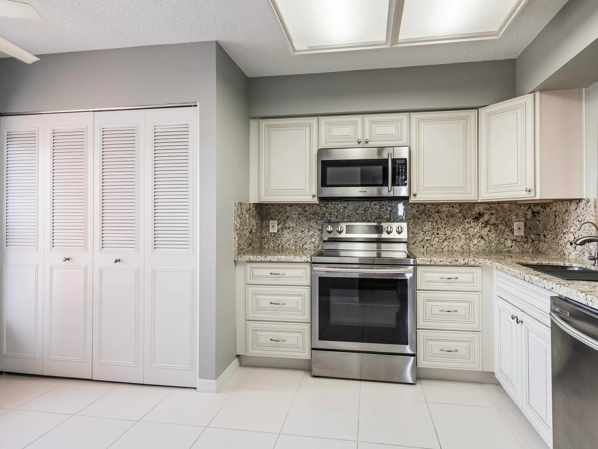 Property Slideshow image 9 of 51 | 14527 bonaire blvd 510, Delray Beach, FL, 33446