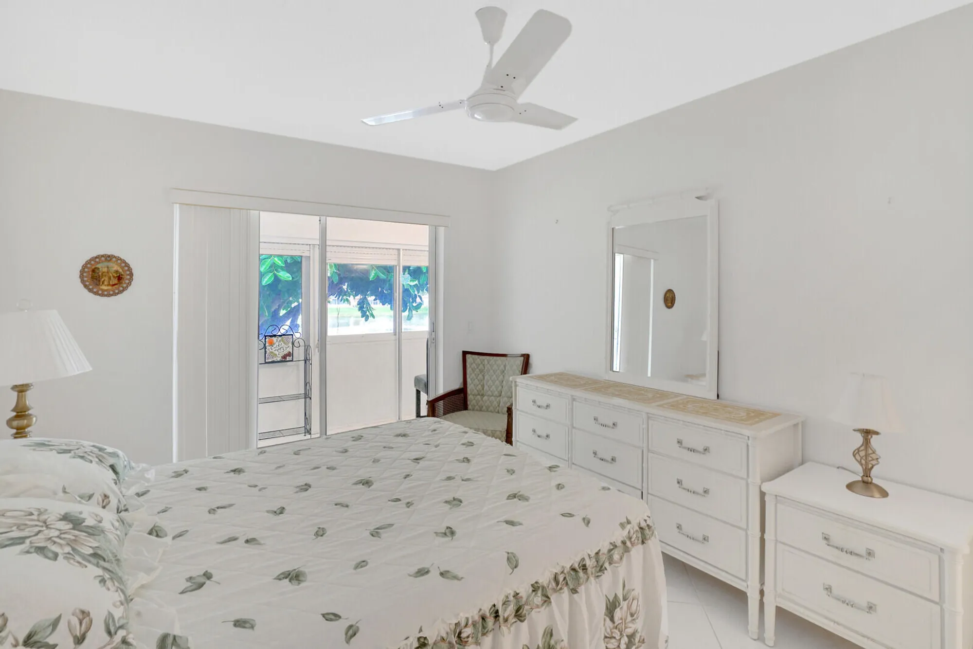 Property Slideshow image 16 of 29 | 143 somerset g, West Palm Beach, FL, 33417