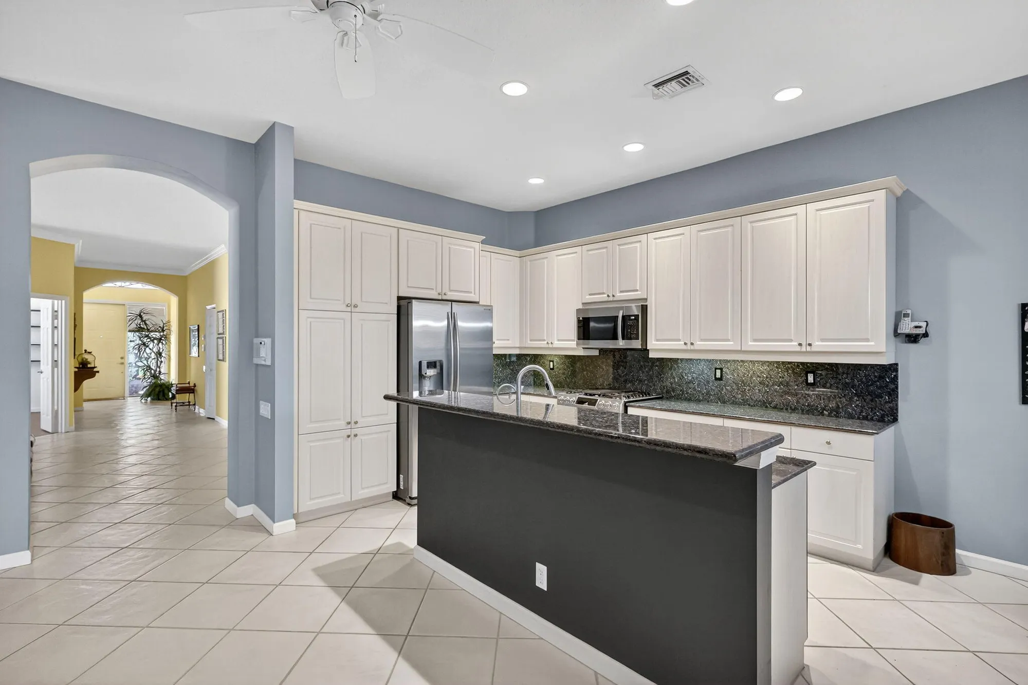 Property Slideshow image 10 of 68 | 302 nw toscane trl, Port Saint Lucie, FL, 34986