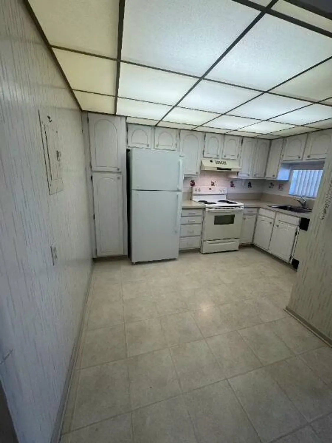 Property Slideshow image 3 of 33 | 9420 s hollybrook lake dr 105, Pembroke Pines, FL, 33025