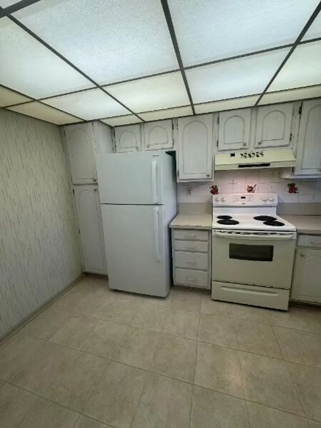 Property Slideshow image 6 of 33 | 9420 s hollybrook lake dr 105, Pembroke Pines, FL, 33025