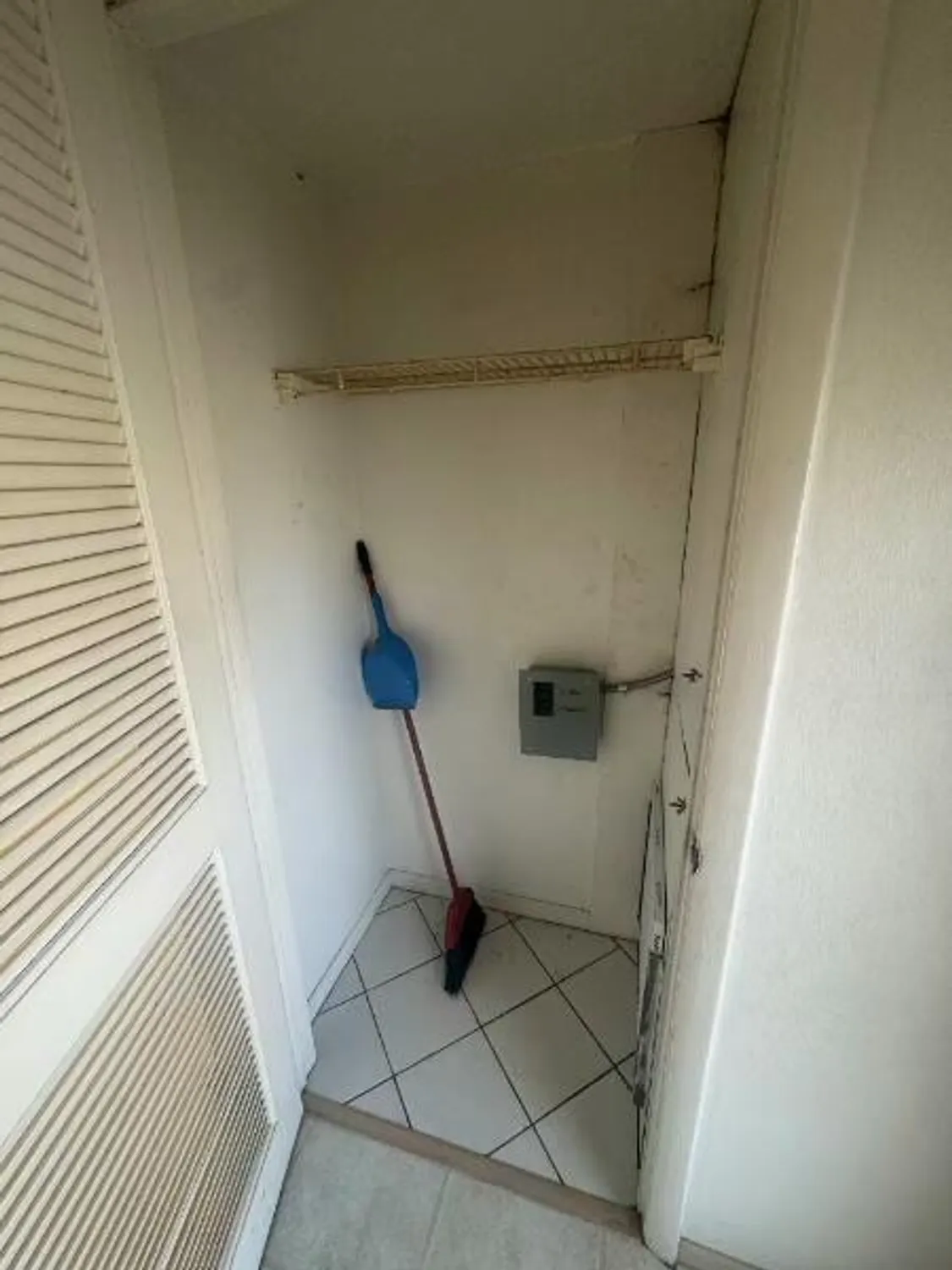 Property Slideshow image 16 of 33 | 9420 s hollybrook lake dr 105, Pembroke Pines, FL, 33025