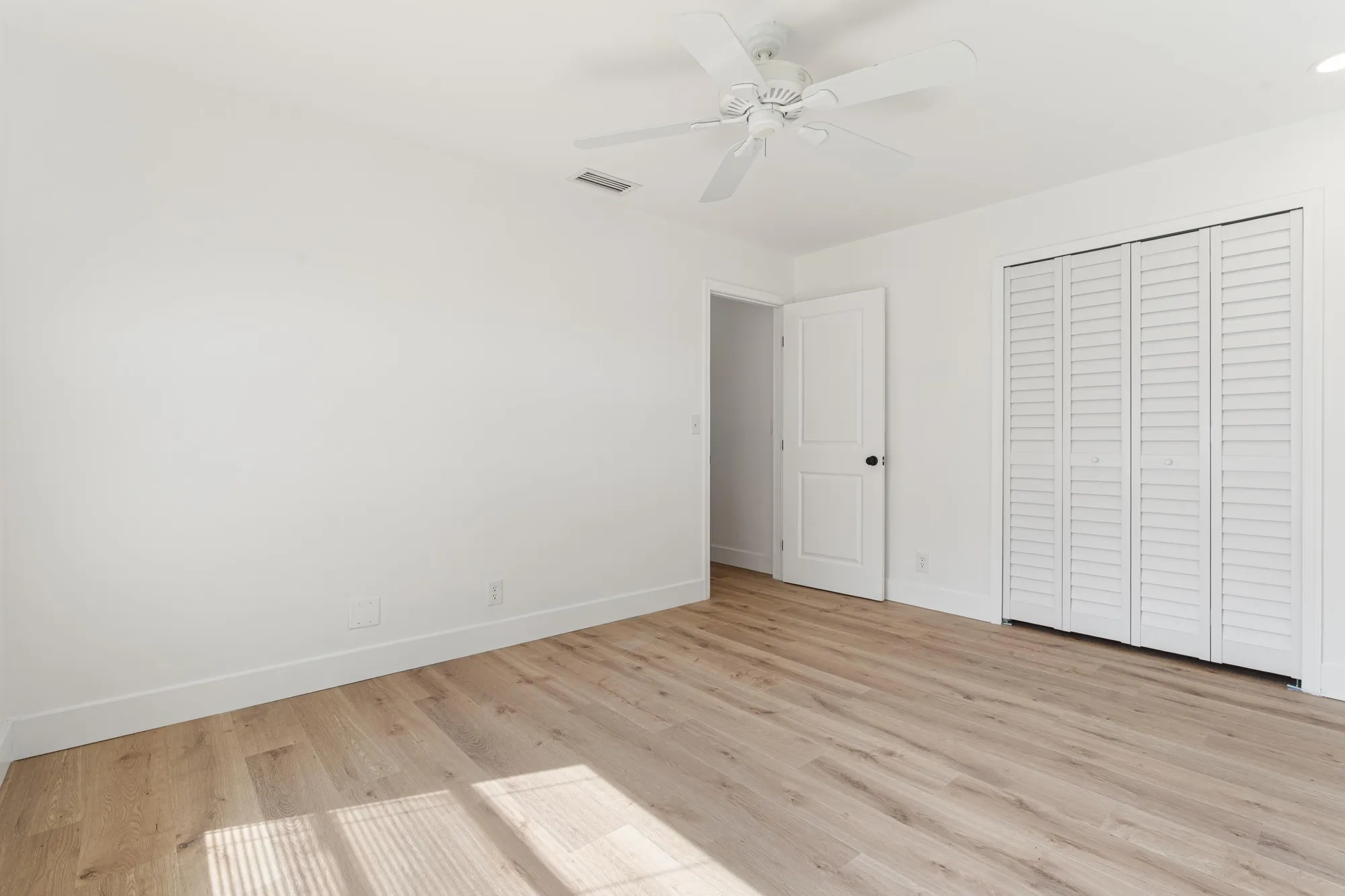 Property Slideshow image 15 of 21 | 4580 rosewood tree ct b, Boynton Beach, FL, 33436