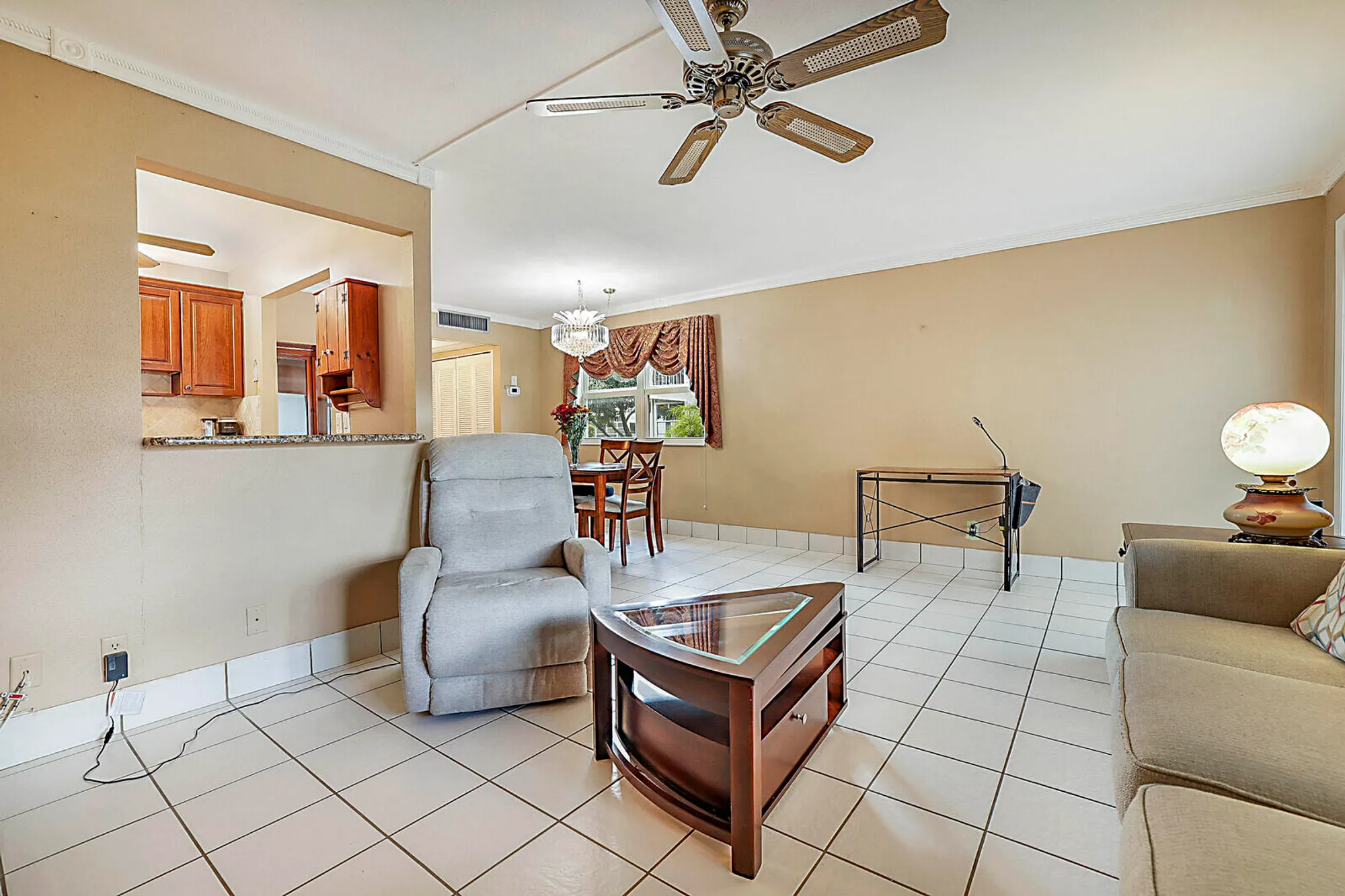 Property Slideshow image 6 of 21 | 643 flanders, Delray Beach, FL, 33484