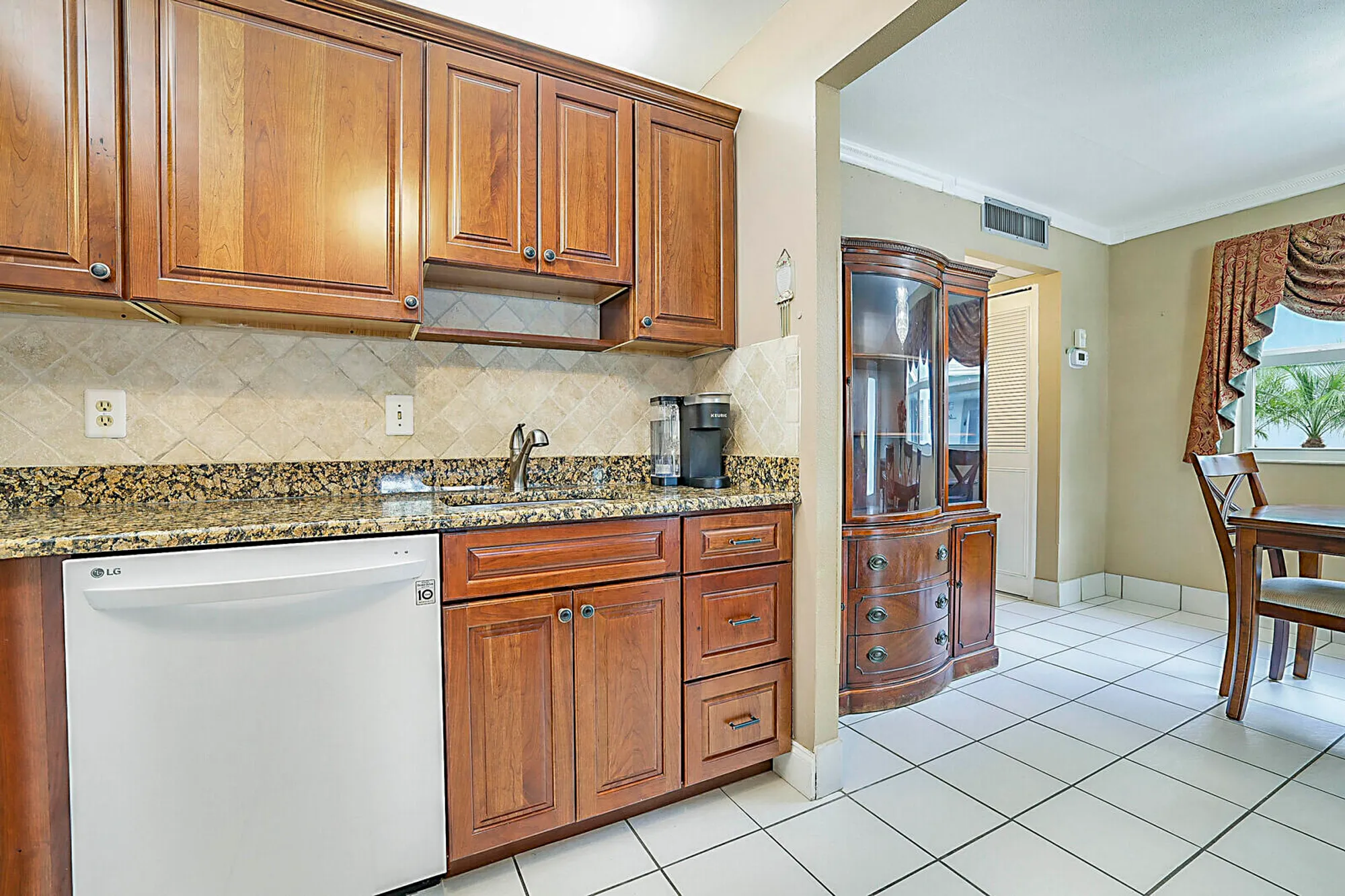Property Slideshow image 10 of 21 | 643 flanders, Delray Beach, FL, 33484
