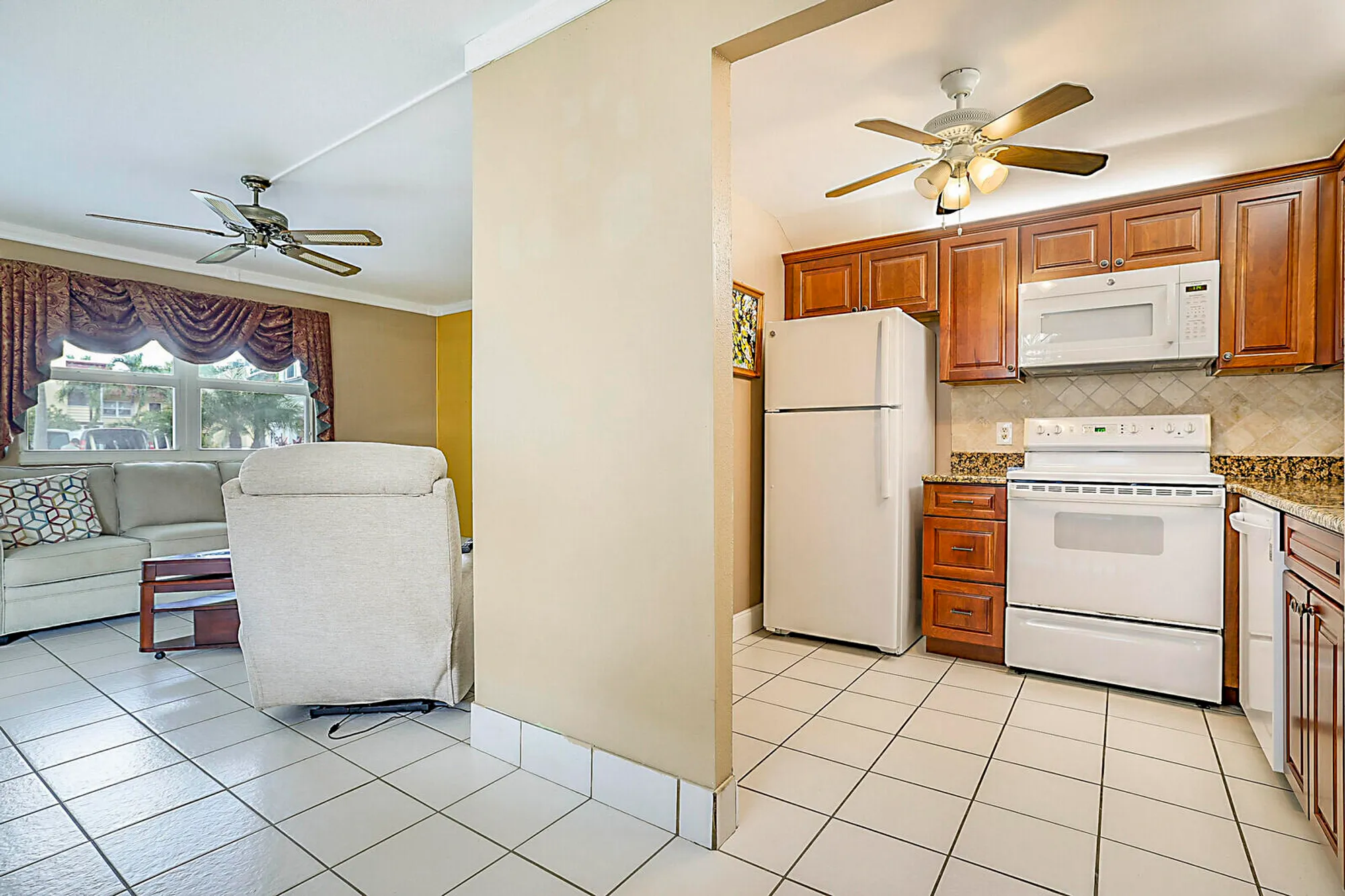 Property Slideshow image 12 of 21 | 643 flanders, Delray Beach, FL, 33484