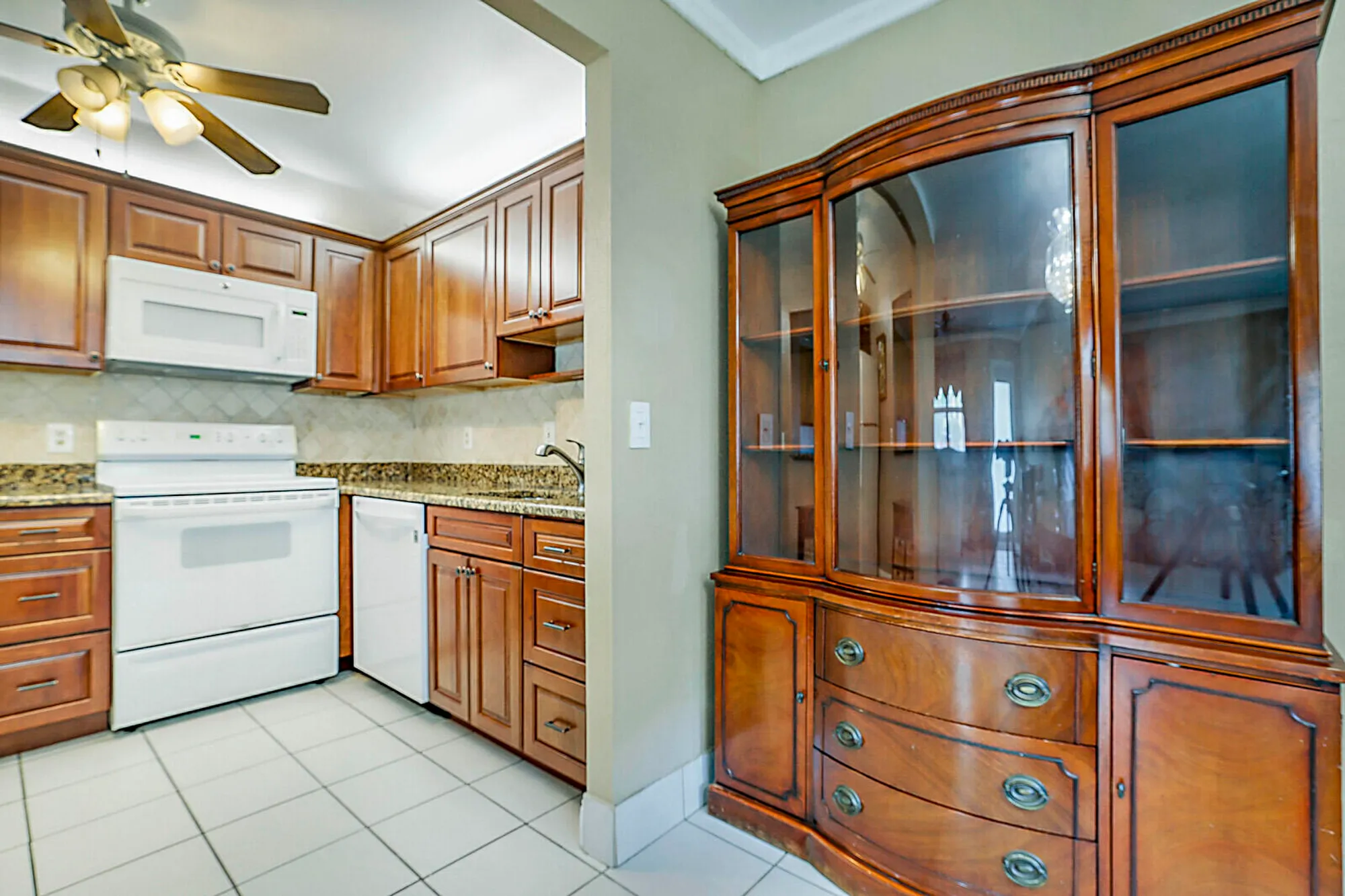 Property Slideshow image 11 of 21 | 643 flanders, Delray Beach, FL, 33484