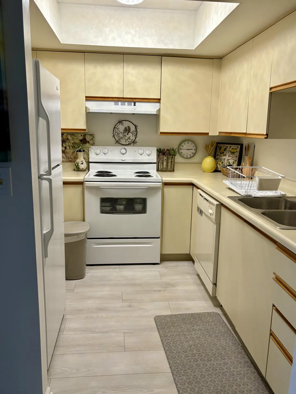 Property Slideshow image 3 of 12 | 540 sw south river dr 204, Stuart, FL, 34997