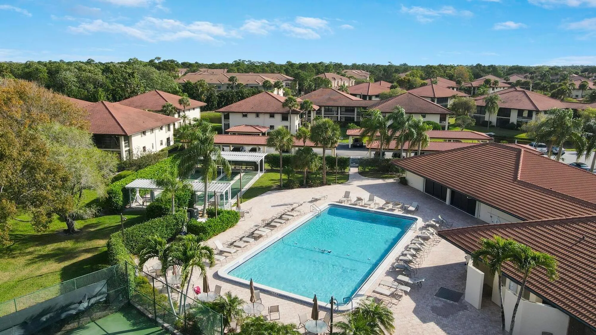 Property Slideshow image 7 of 12 | 540 sw south river dr 204, Stuart, FL, 34997