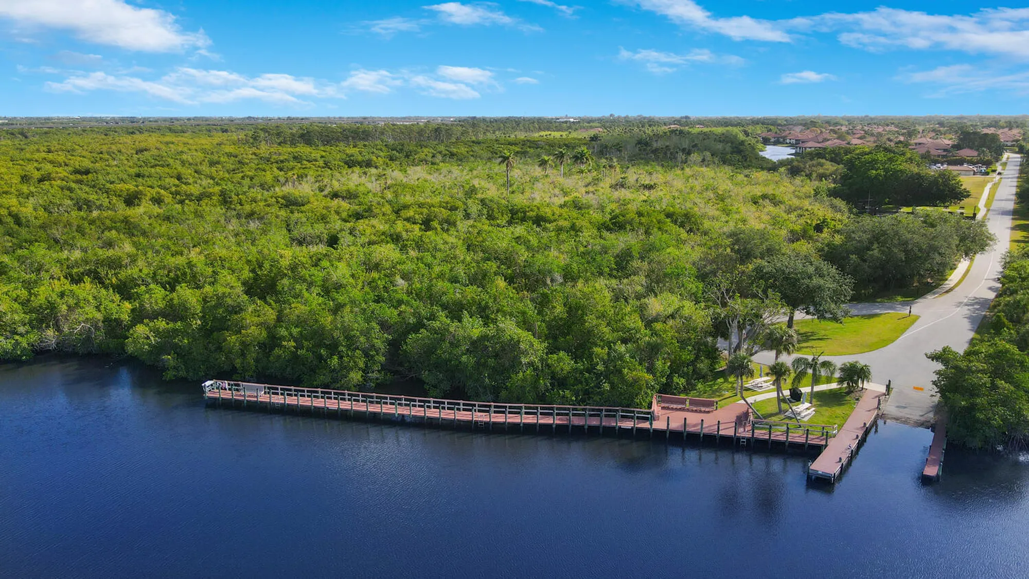 Property Slideshow image 10 of 12 | 540 sw south river dr 204, Stuart, FL, 34997