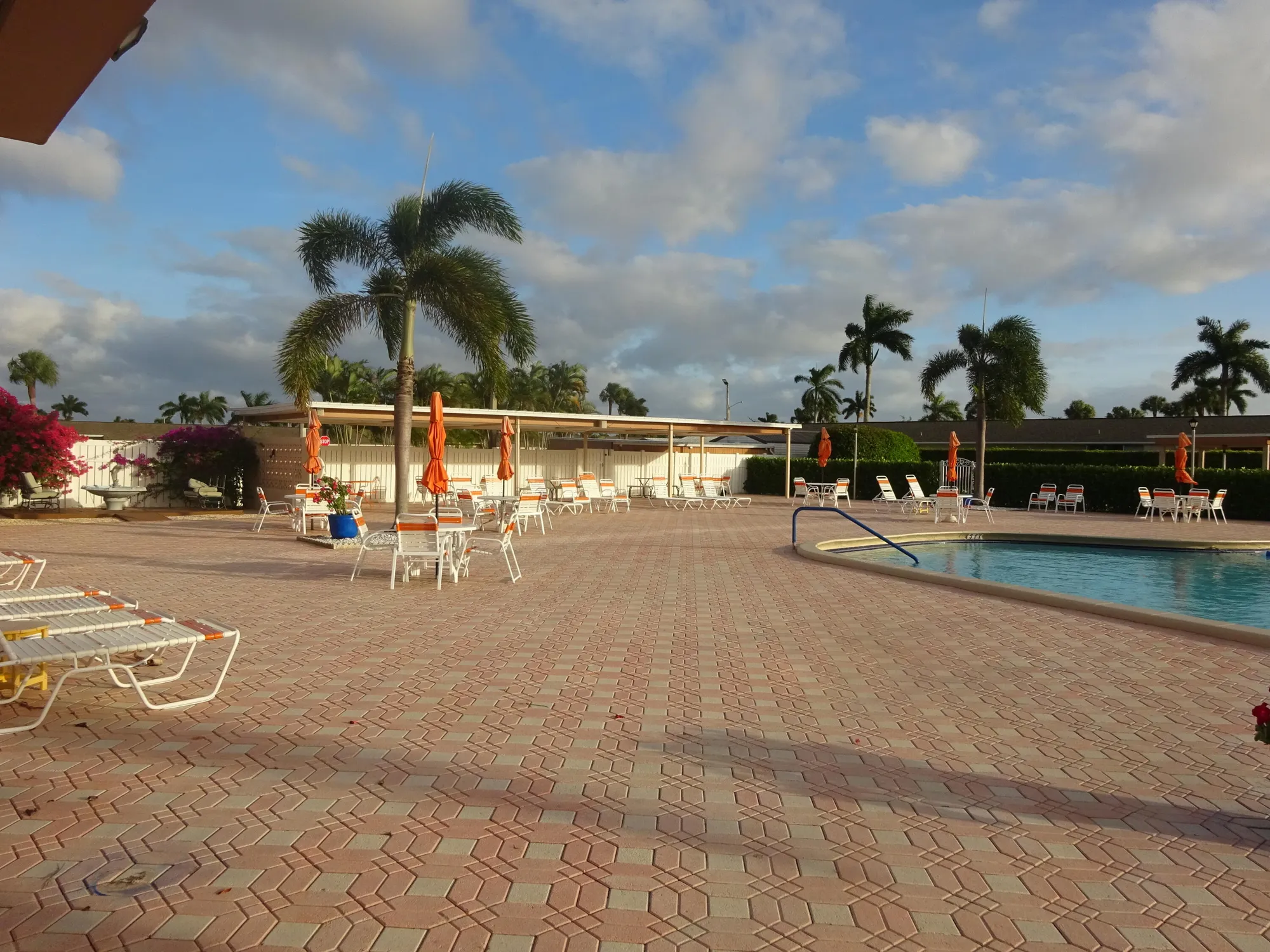 Property Slideshow image 18 of 19 | 2763 dudley dr h, West Palm Beach, FL, 33415