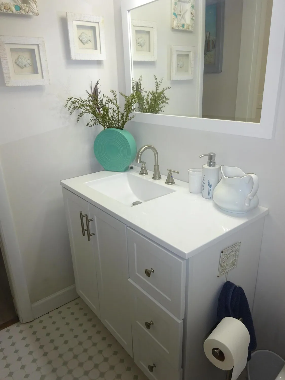 Property Slideshow image 11 of 19 | 2763 dudley dr h, West Palm Beach, FL, 33415