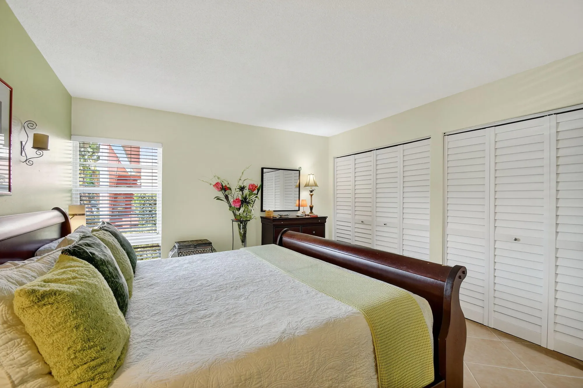 Property Slideshow image 5 of 27 | 7 golfs edge d, West Palm Beach, FL, 33417