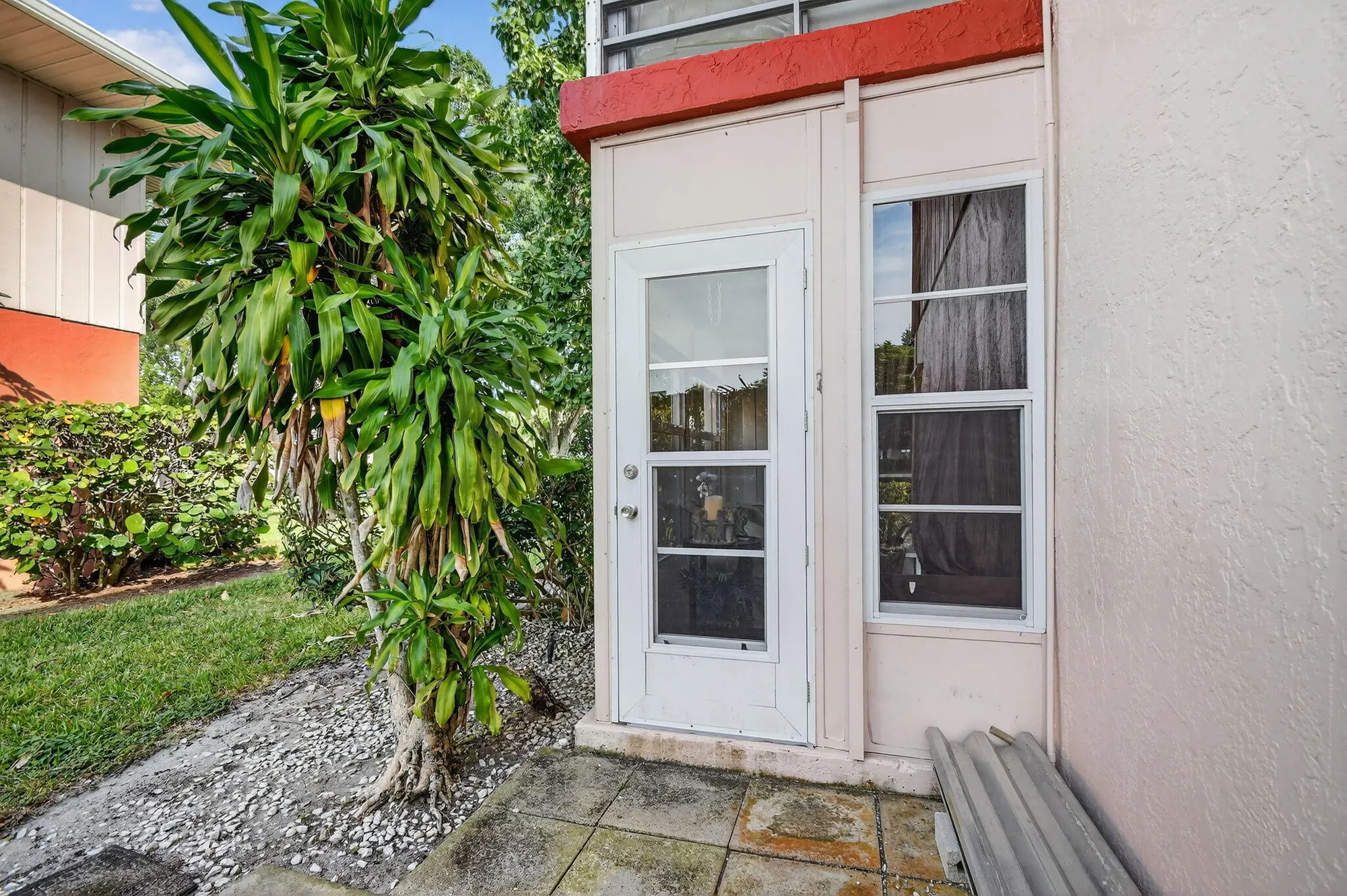 Property Slideshow image 11 of 27 | 7 golfs edge d, West Palm Beach, FL, 33417