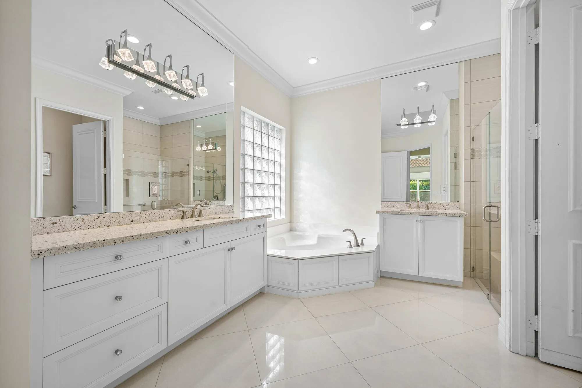 Property Slideshow image 22 of 77 | 8202 alpine ridge rd, Boynton Beach, FL, 33473