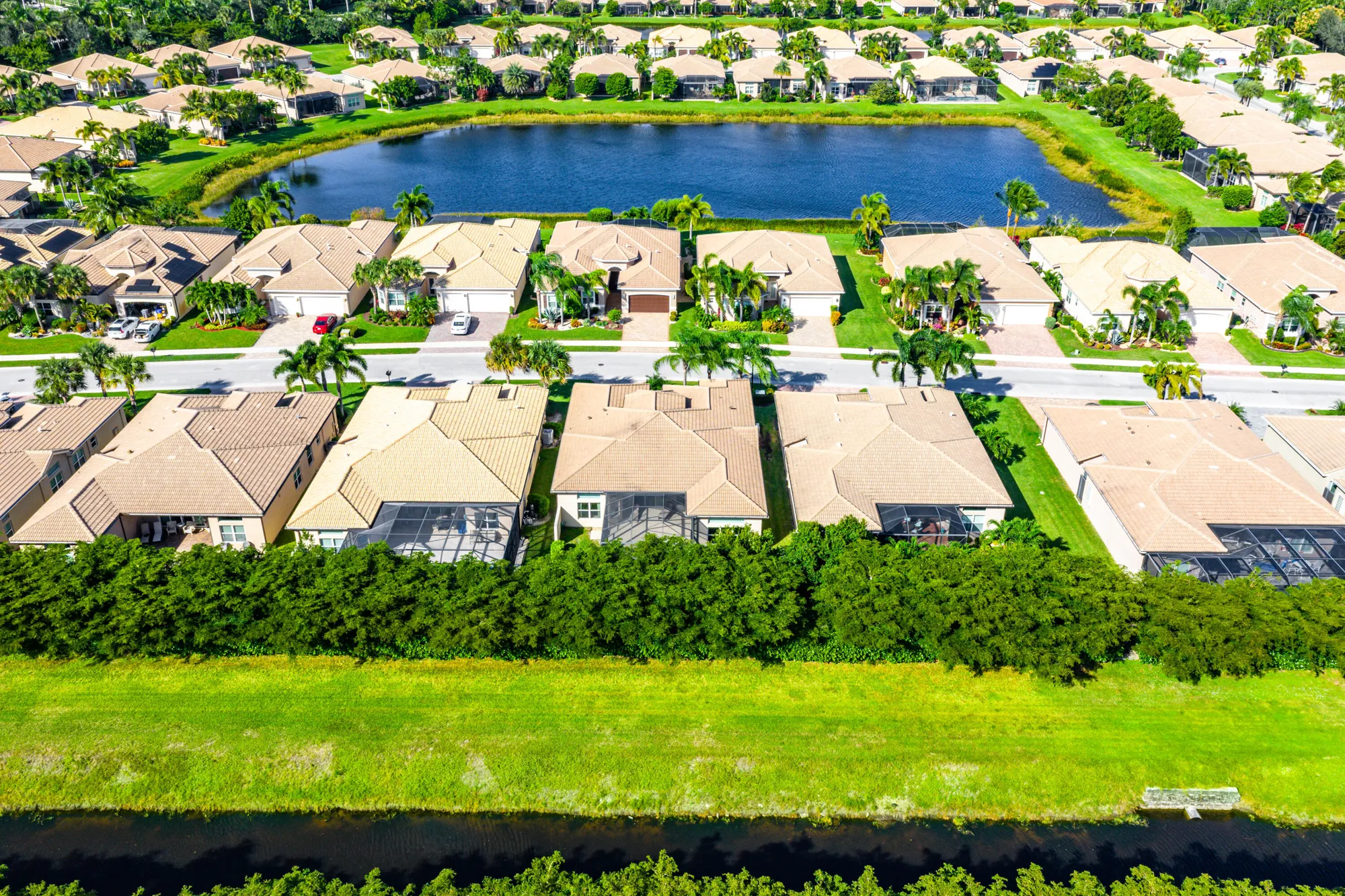 Property Slideshow image 43 of 77 | 8202 alpine ridge rd, Boynton Beach, FL, 33473