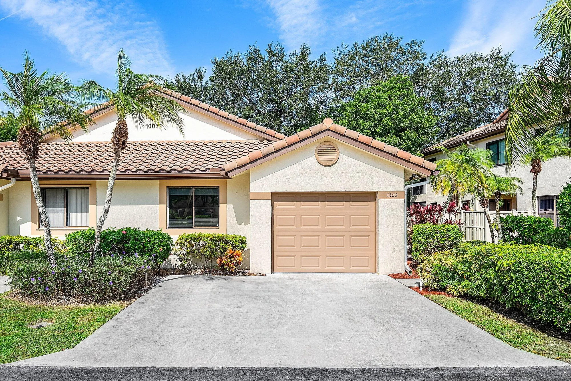 Property Slideshow image 4 of 52 | 10071 53rd way 1302, Boynton Beach, FL, 33437