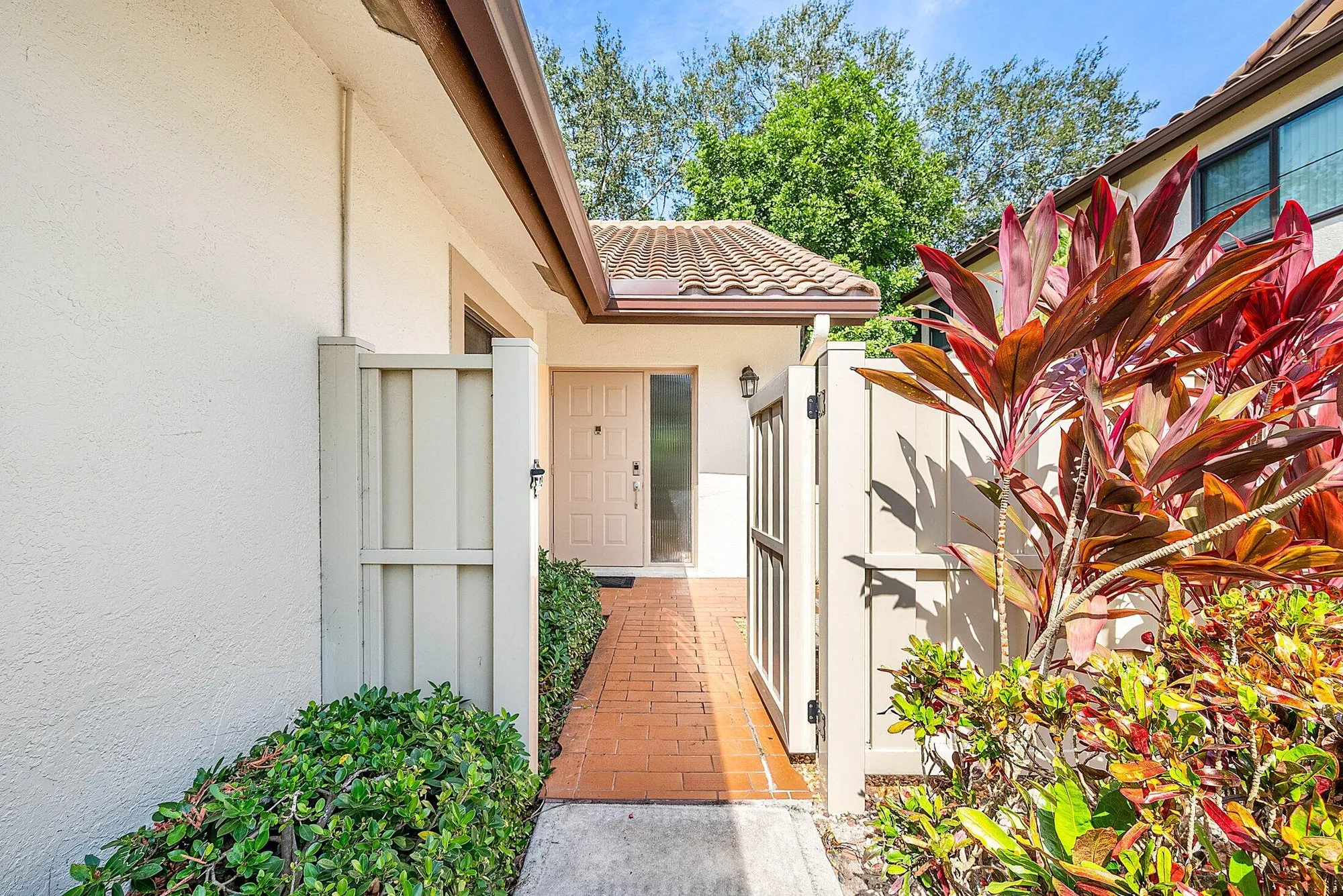 Property Slideshow image 7 of 52 | 10071 53rd way 1302, Boynton Beach, FL, 33437