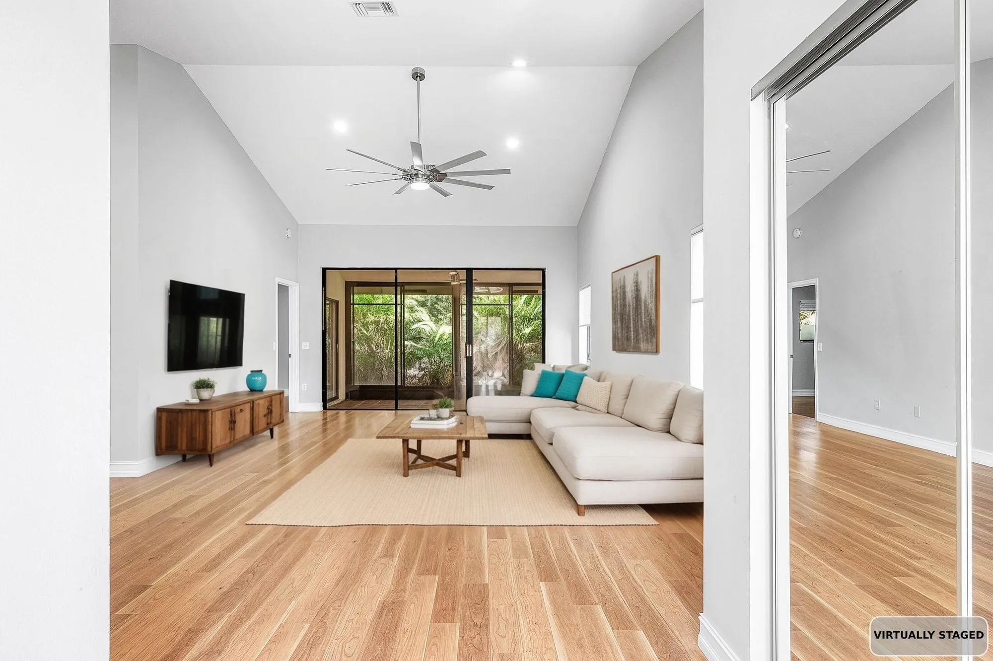 Property Slideshow image 8 of 52 | 10071 53rd way 1302, Boynton Beach, FL, 33437