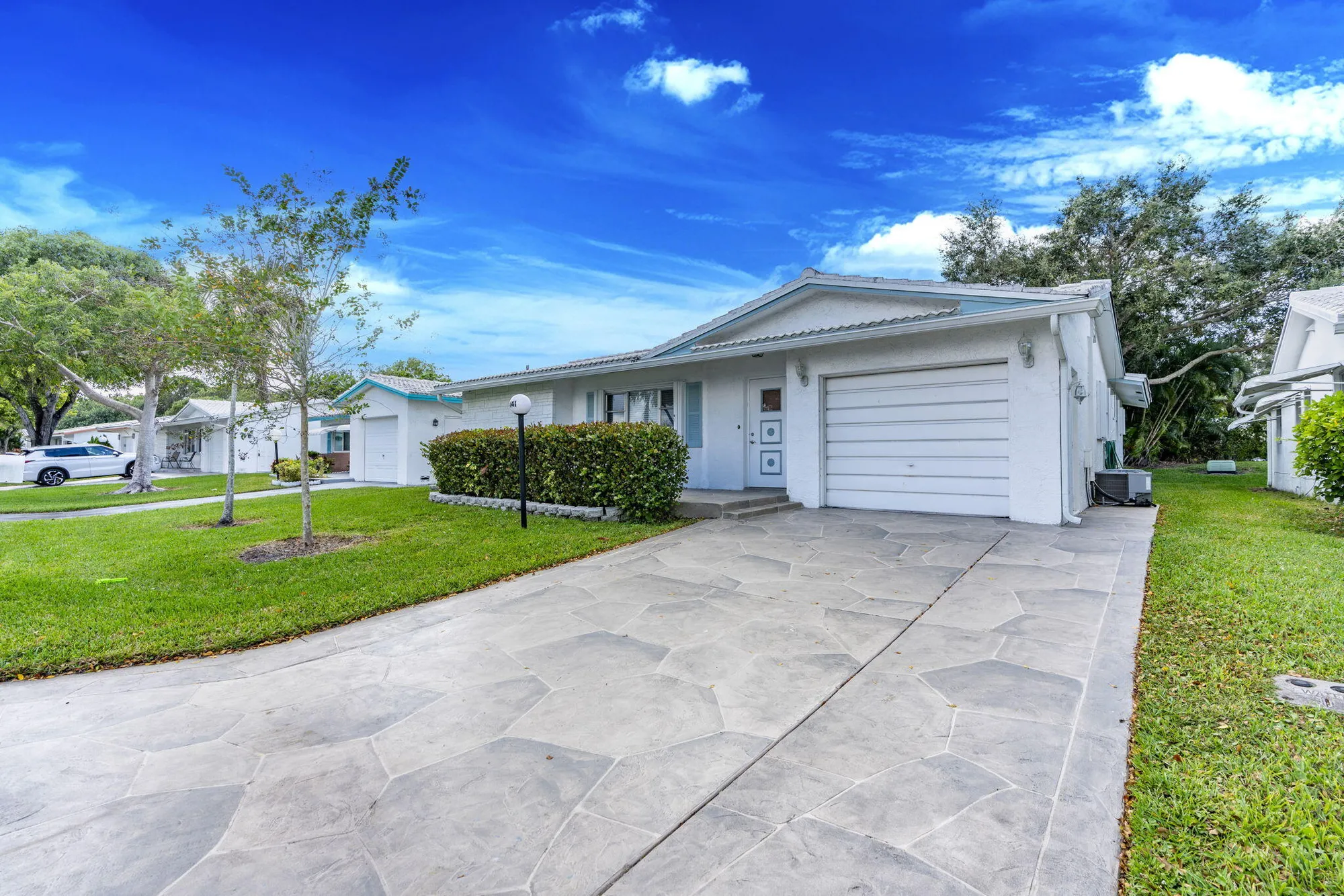 Property Slideshow image 2 of 75 | 1141 nw 90th way, Plantation, FL, 33322