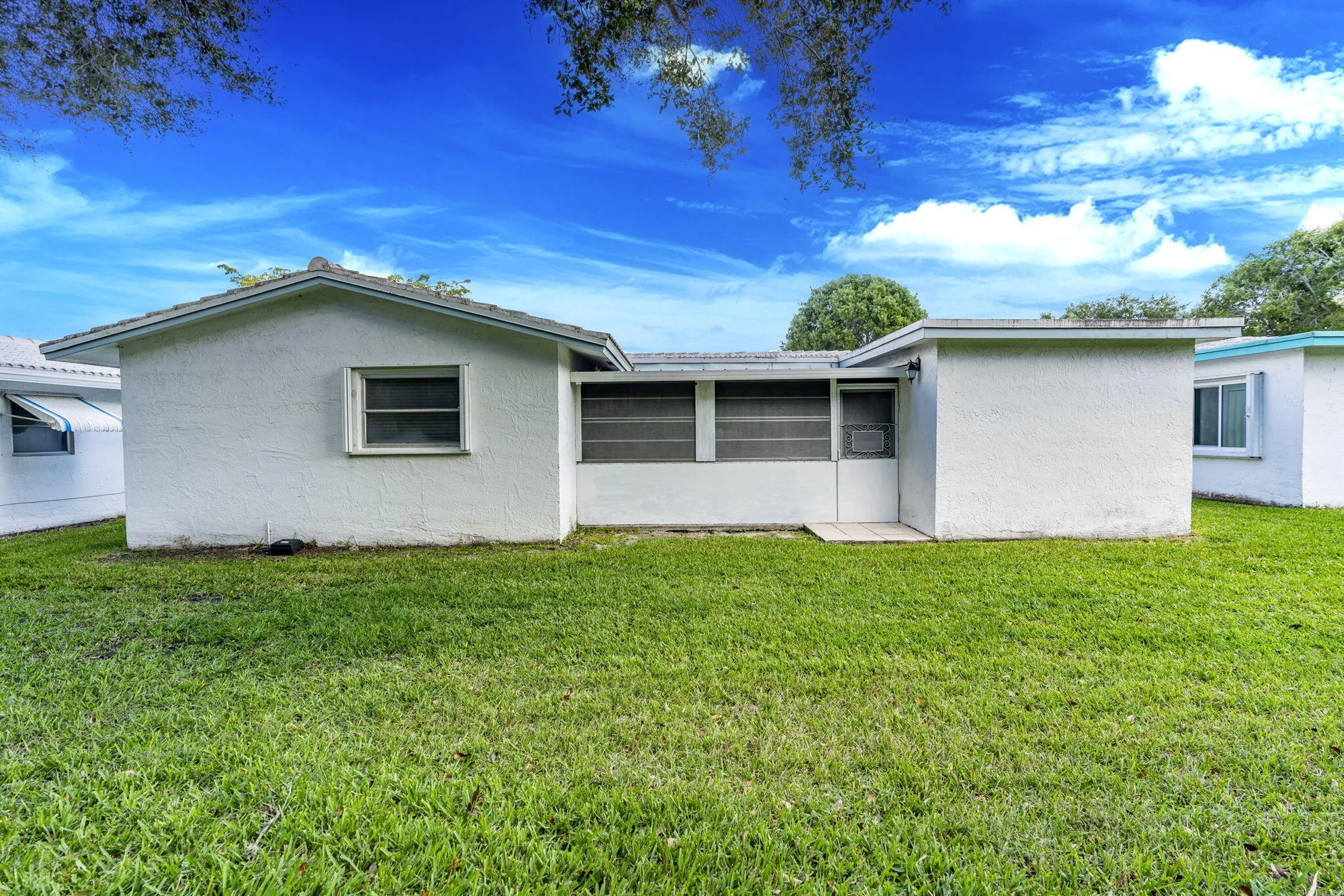 Property Slideshow image 7 of 75 | 1141 nw 90th way, Plantation, FL, 33322