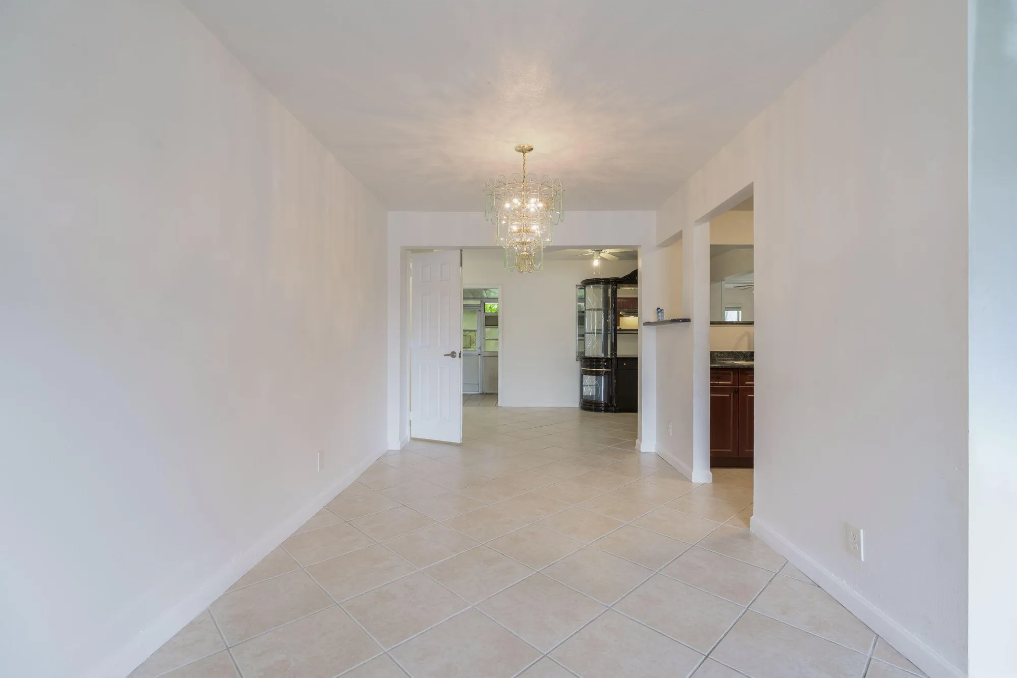 Property Slideshow image 13 of 75 | 1141 nw 90th way, Plantation, FL, 33322