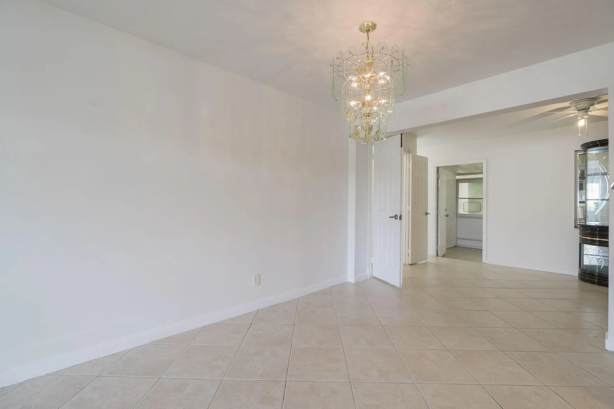 Property Slideshow image 15 of 75 | 1141 nw 90th way, Plantation, FL, 33322